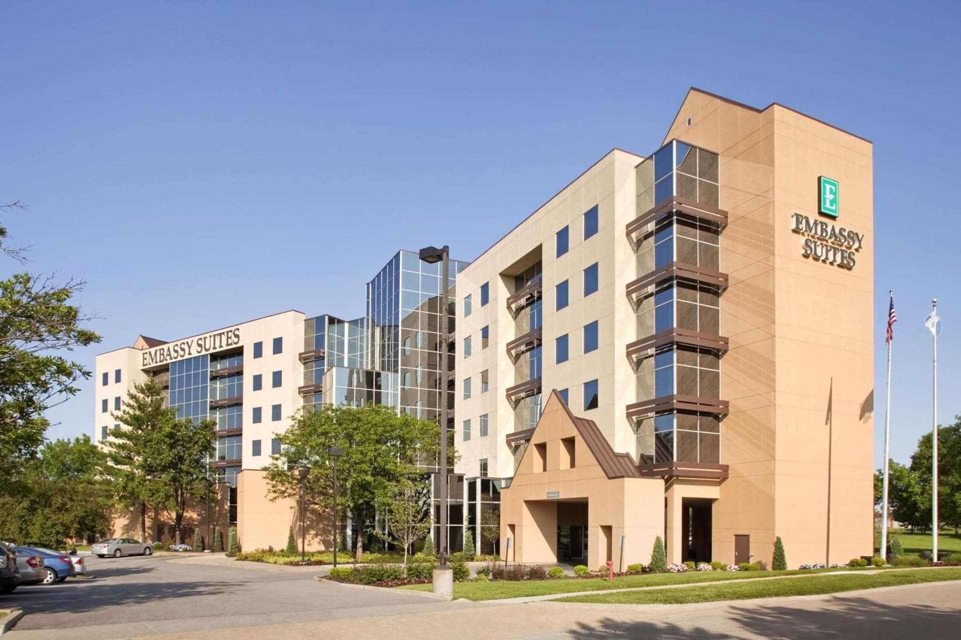 Embassy Suites by Hilton St Louis Airport — hotel in Bridgeton, Missouri