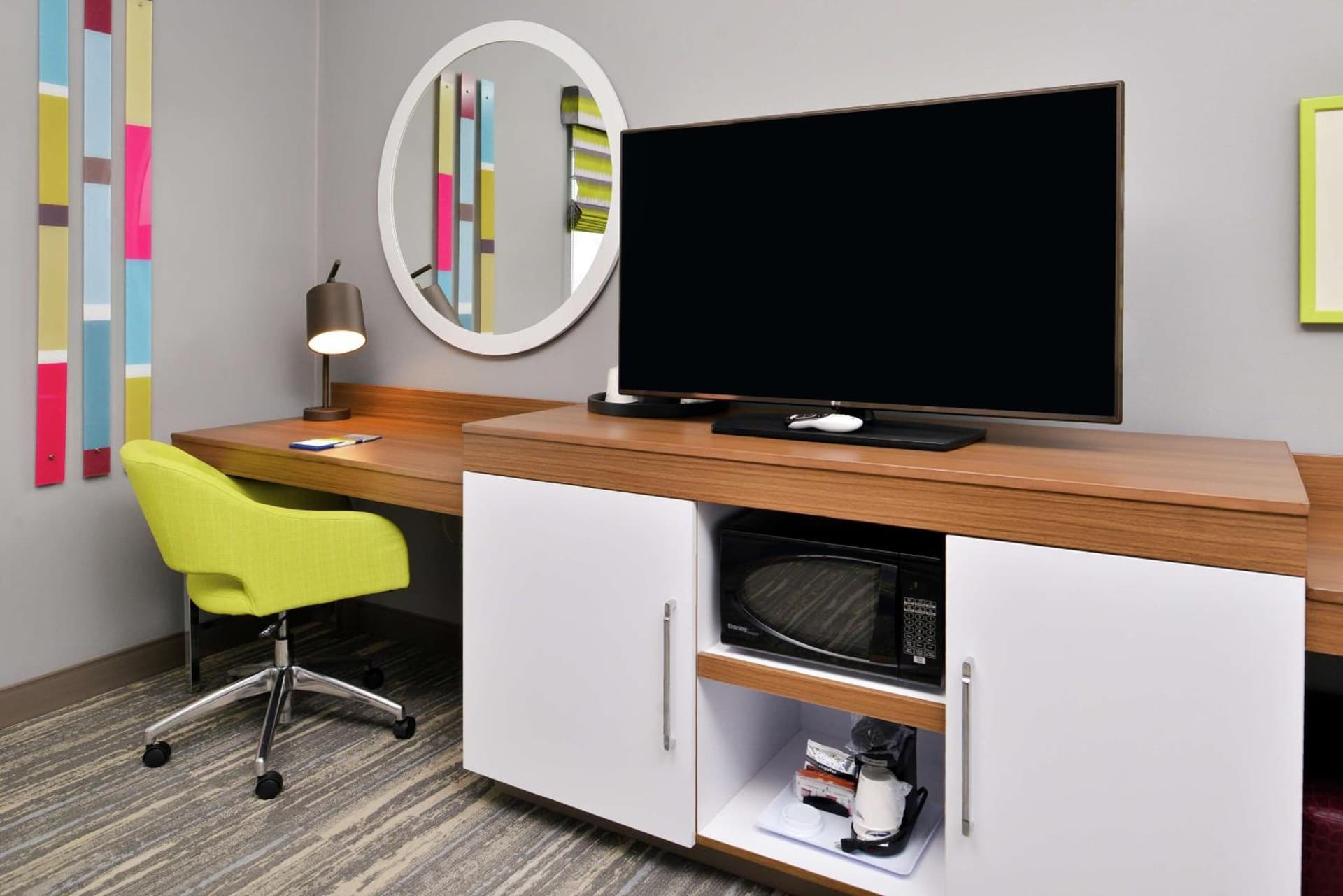 Hampton Inn & Suites Saint Paul Oakdale Woodbury gallery photo in Woodbury, MN — image 15