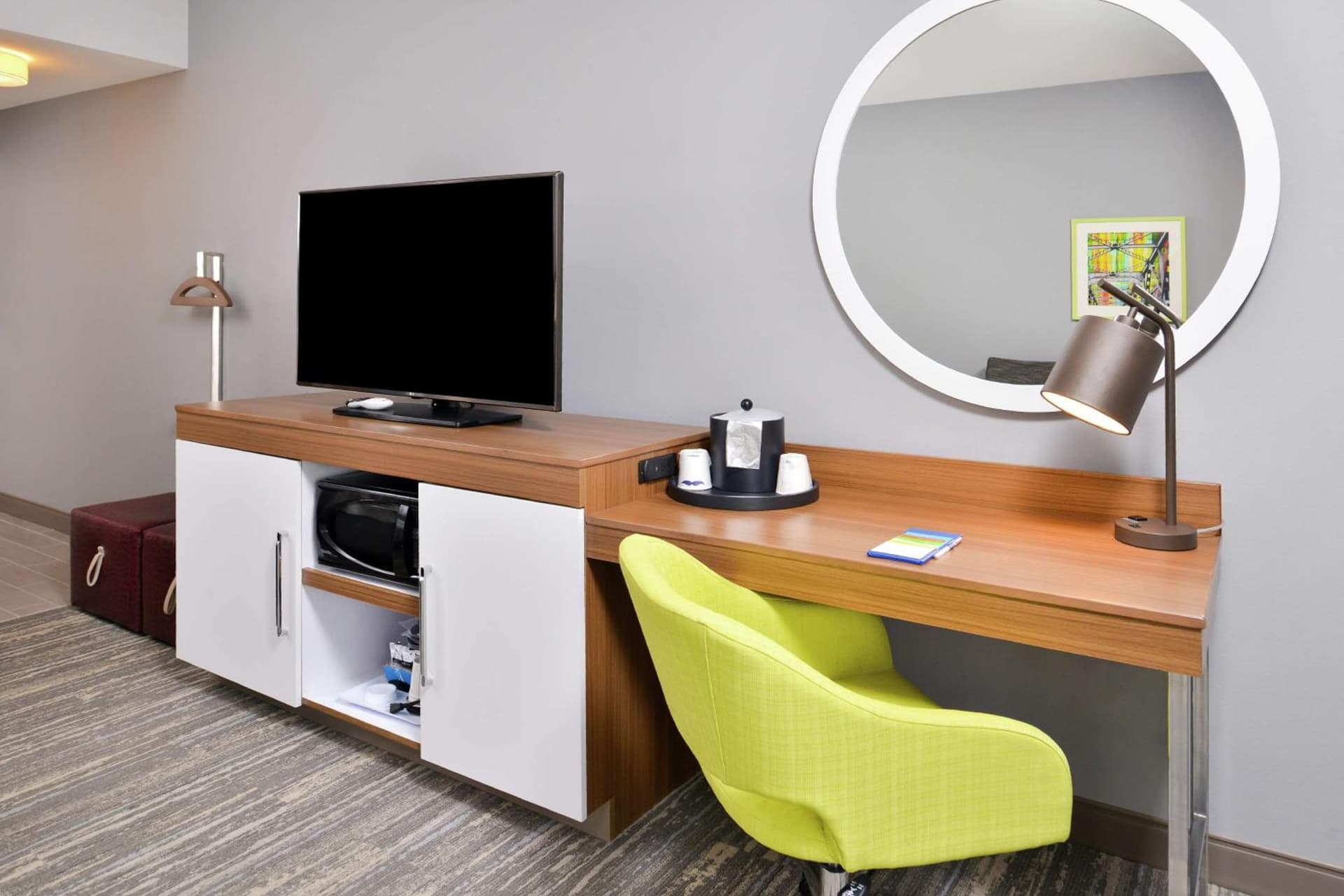Hampton Inn & Suites Saint Paul Oakdale Woodbury gallery photo in Woodbury, MN — image 7