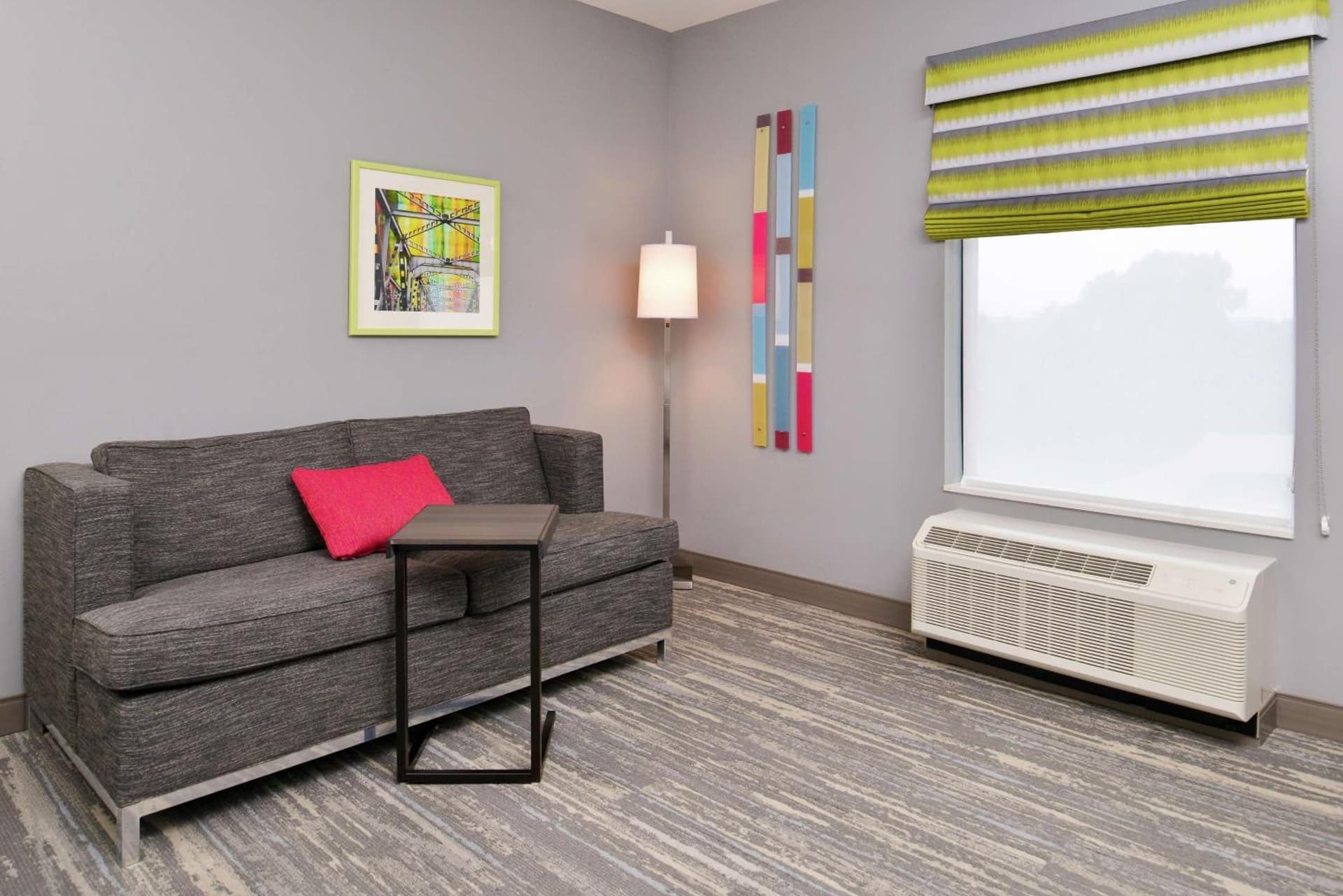 Hampton Inn & Suites Saint Paul Oakdale Woodbury gallery photo in Woodbury, MN — image 14