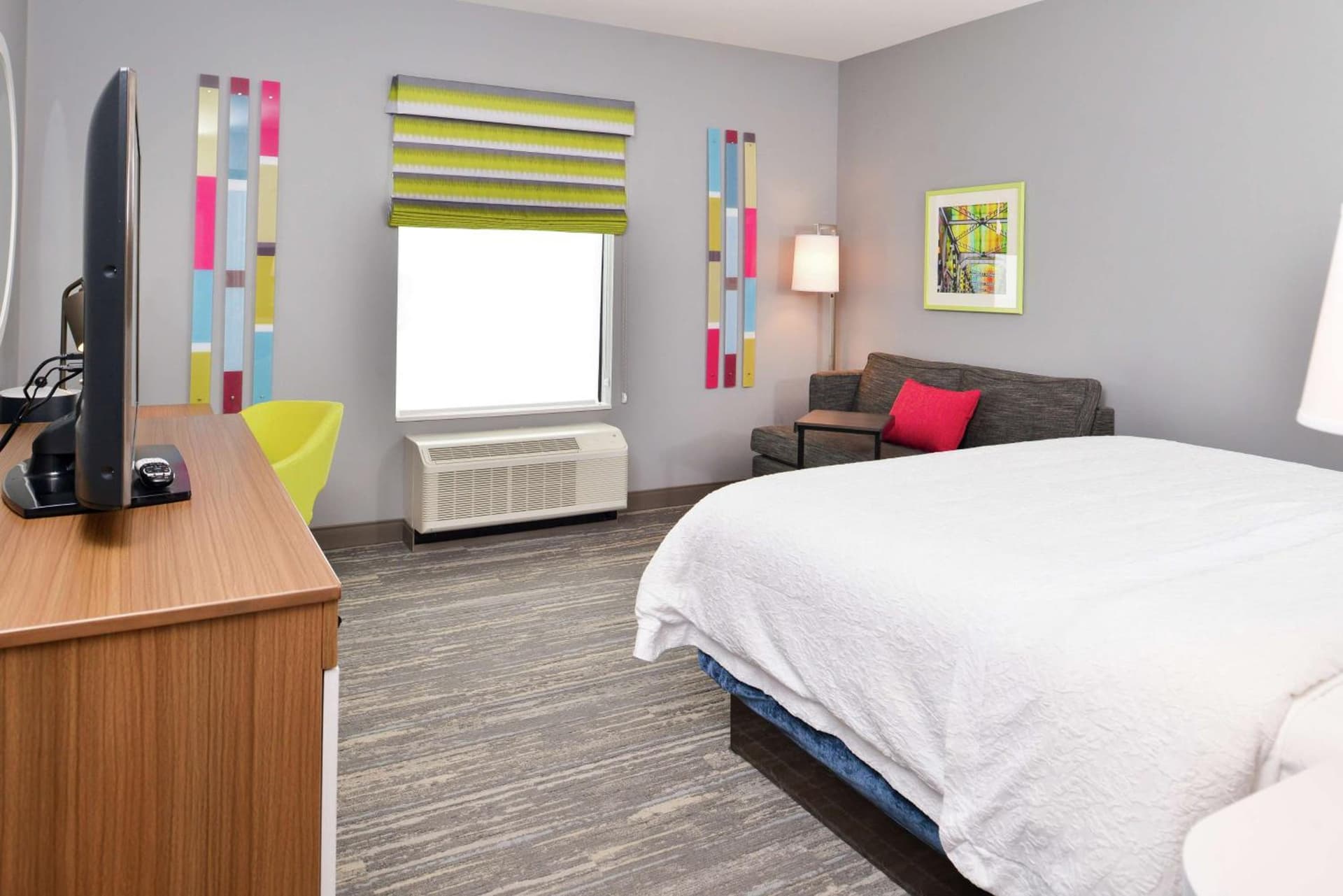 Hampton Inn & Suites Saint Paul Oakdale Woodbury gallery photo in Woodbury, MN — image 30