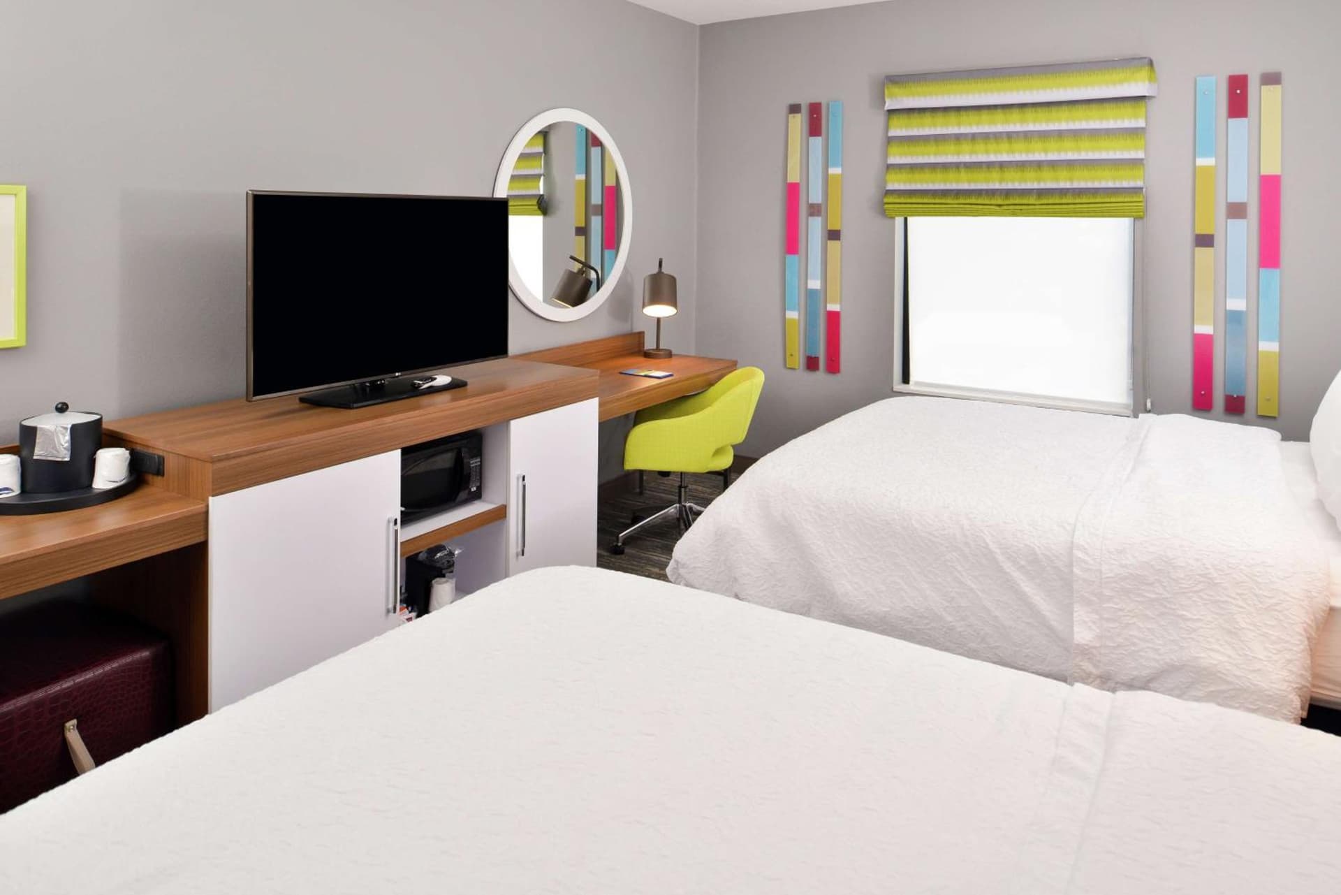 Hampton Inn & Suites Saint Paul Oakdale Woodbury gallery photo in Woodbury, MN — image 6