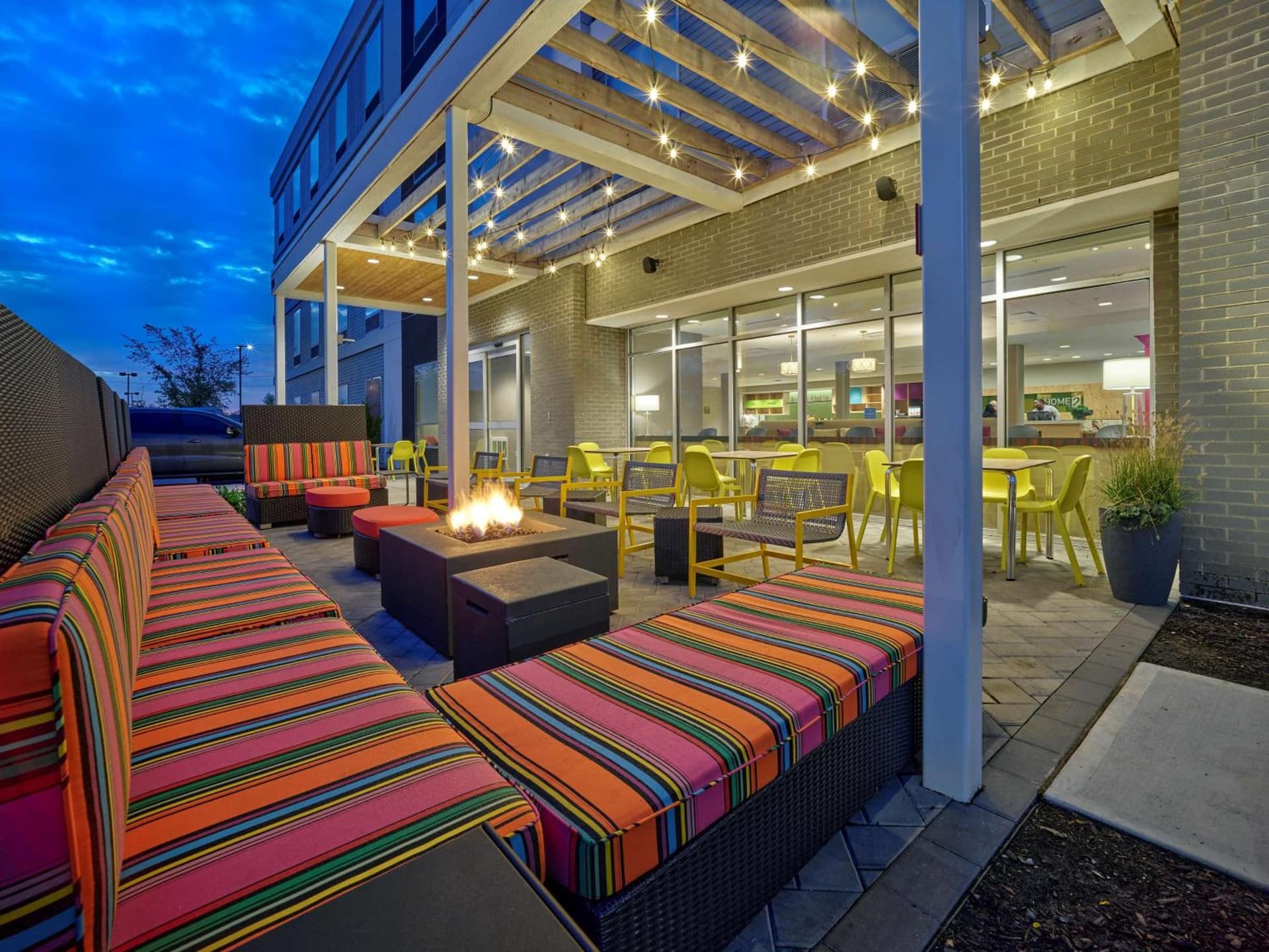 Home2 Suites By Hilton Wayne, NJ interior in Wayne, NJ — gallery photo 2