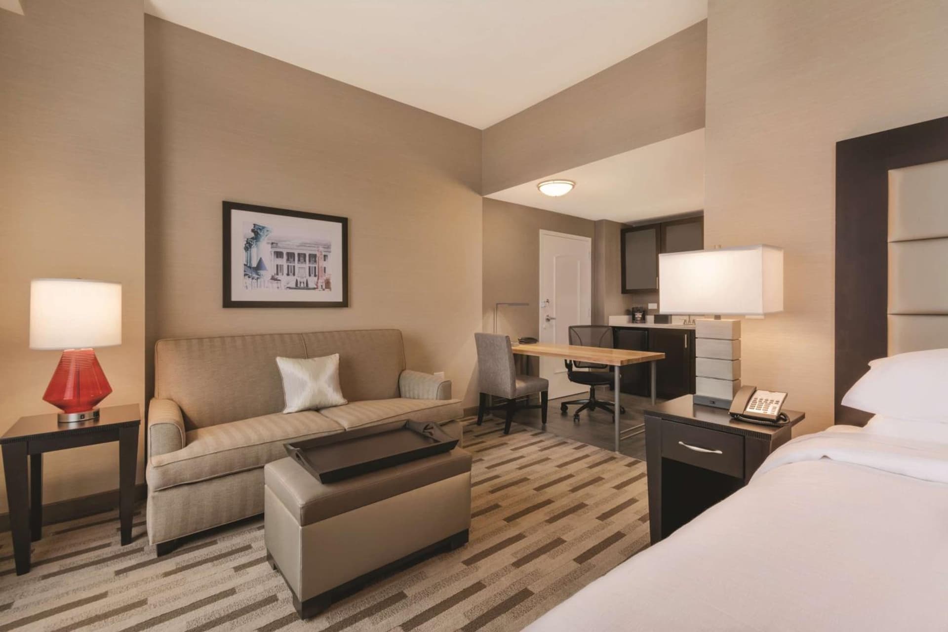 Embassy Suites by Hilton Tuscaloosa Alabama Downtown gallery photo in Tuscaloosa, AL — image 13