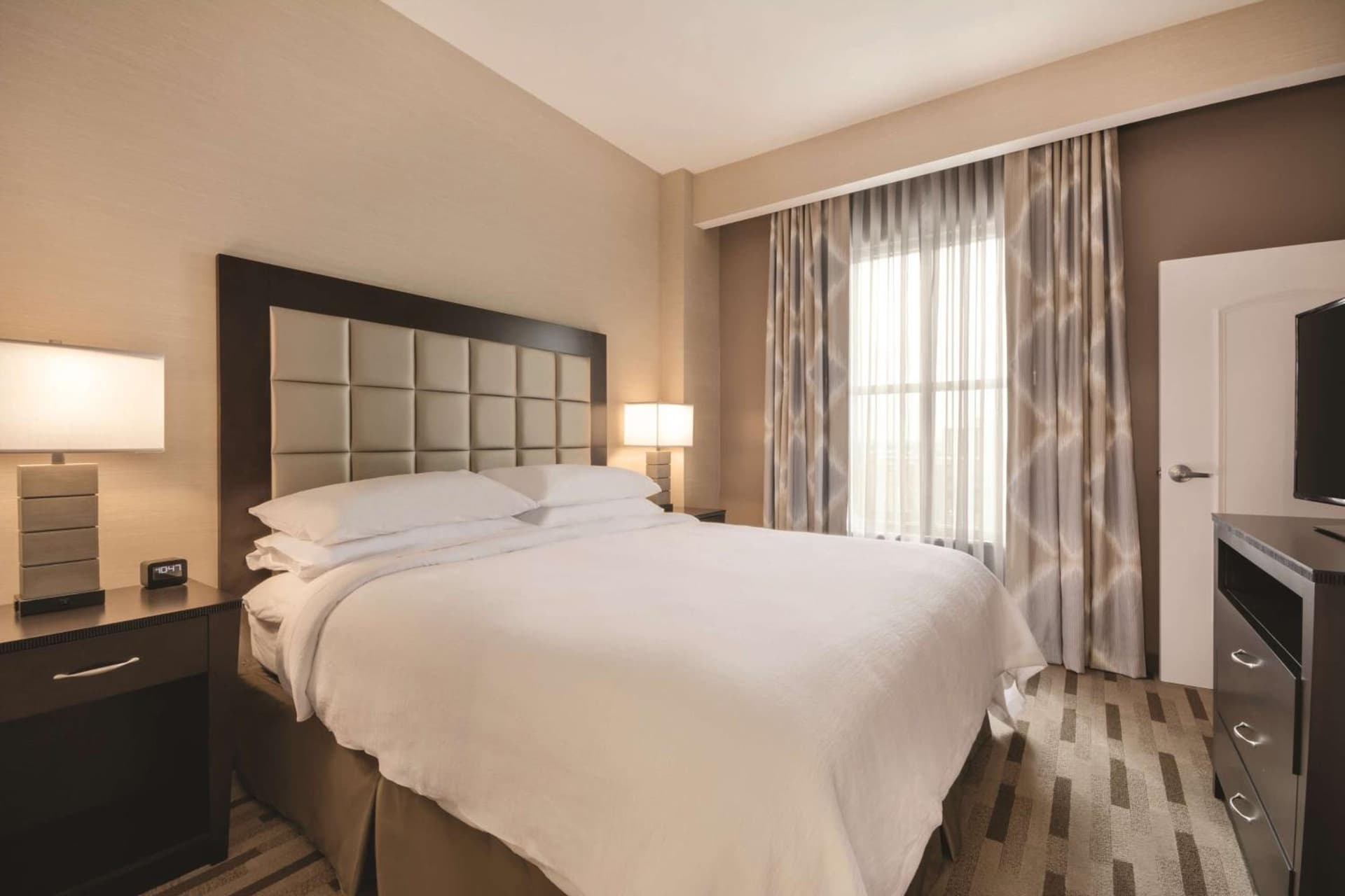 Embassy Suites by Hilton Tuscaloosa Alabama Downtown gallery photo in Tuscaloosa, AL — image 26