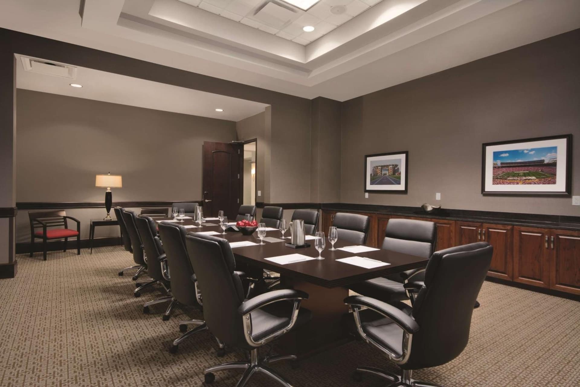 Embassy Suites by Hilton Tuscaloosa Alabama Downtown gallery photo in Tuscaloosa, AL — image 17