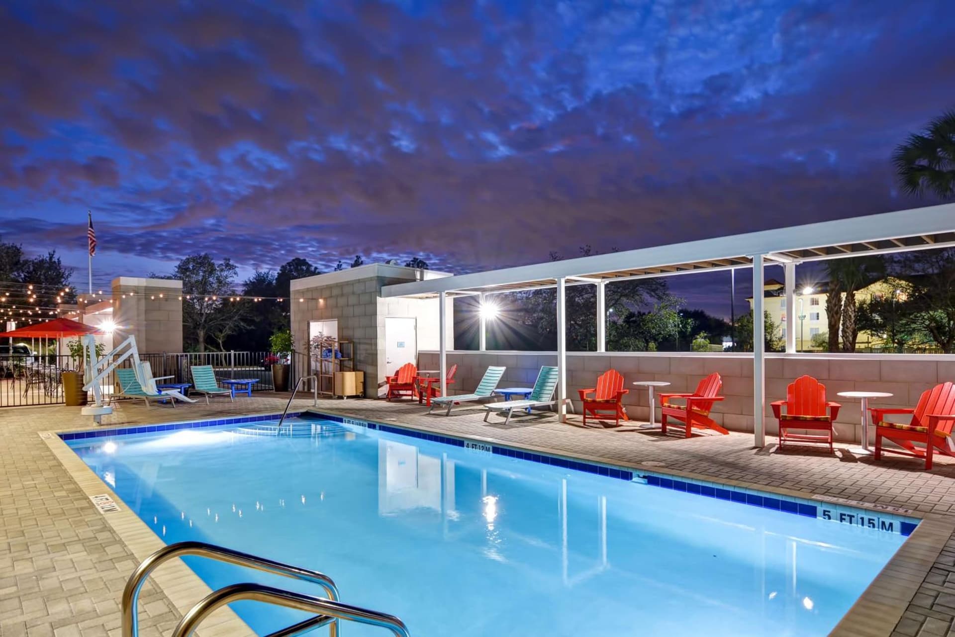 Home2 Suites By Hilton Tampa USF Near Busch Gardens interior in Tampa, FL — gallery photo 2