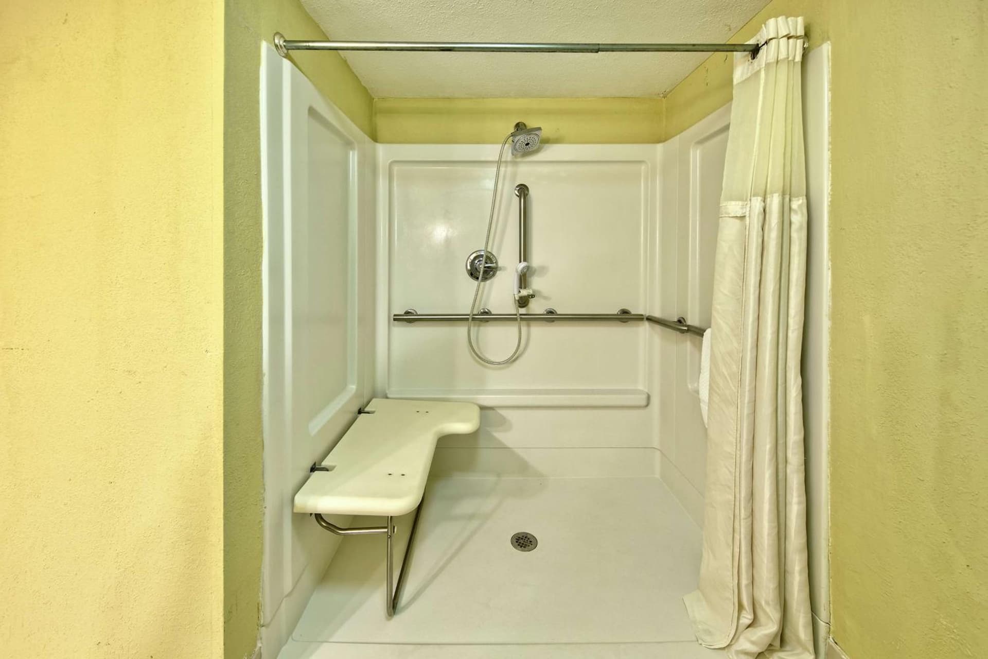 DoubleTree by Hilton Johnson City gallery photo in Johnson City, TN — image 18