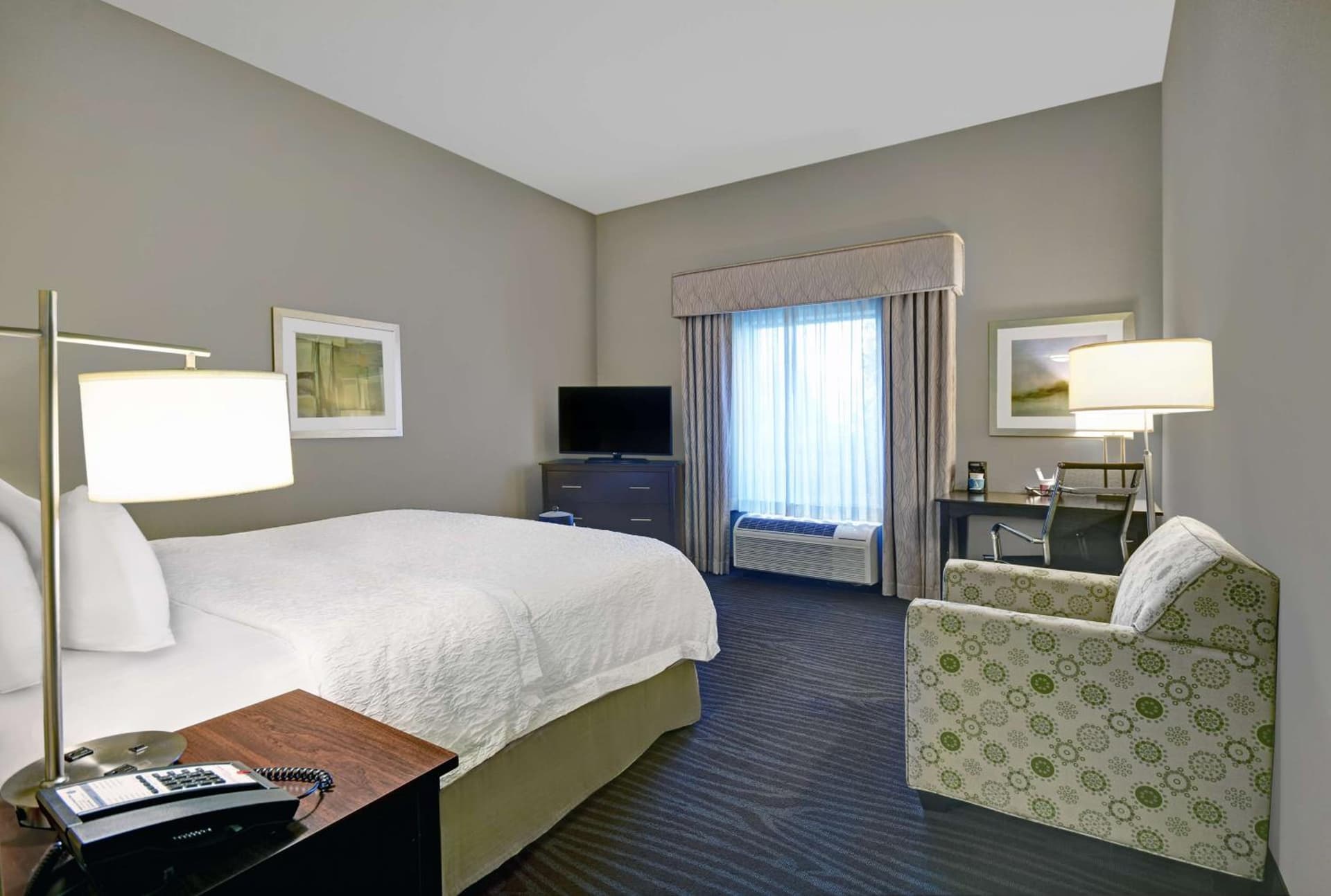 Hampton Inn and Suites Robbinsville gallery photo in Robbinsville, NJ — image 41