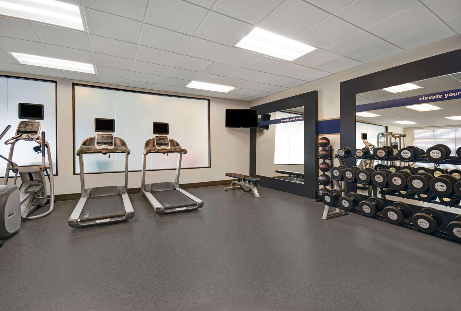 Hampton Inn and Suites Robbinsville gallery photo in Robbinsville, NJ — image 34