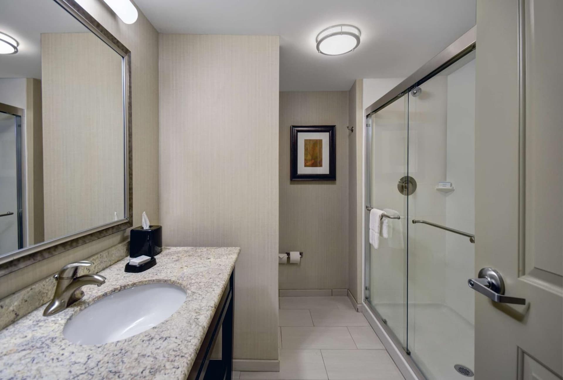 Hampton Inn and Suites Robbinsville gallery photo in Robbinsville, NJ — image 18