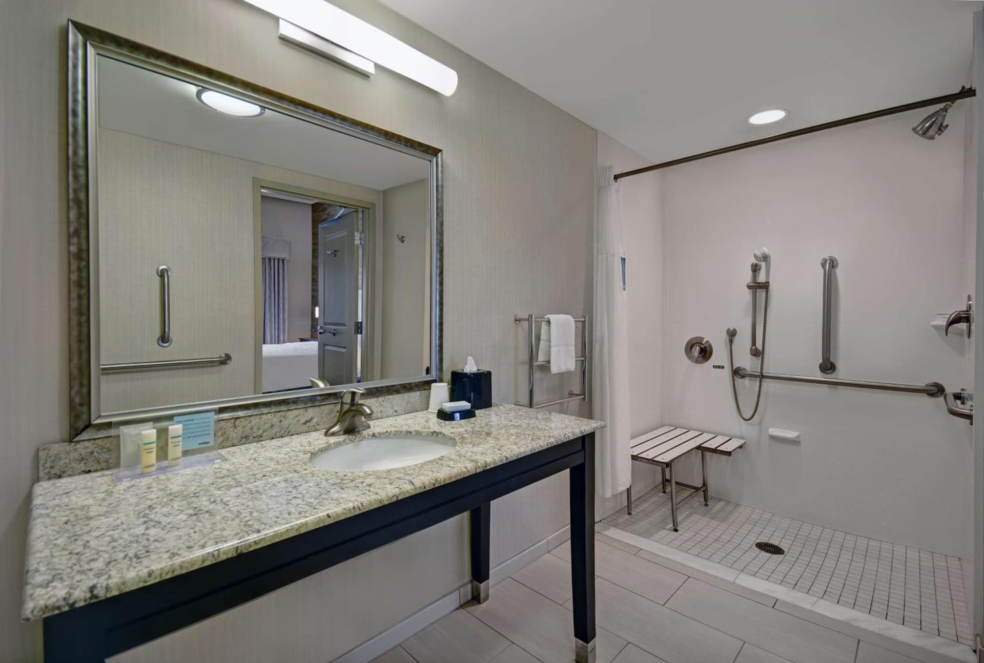Hampton Inn and Suites Robbinsville gallery photo in Robbinsville, NJ — image 17