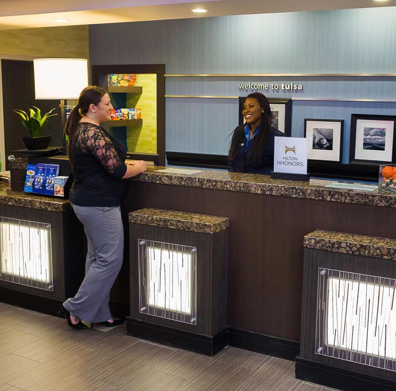 Hampton Inn and Suites Tulsa Central gallery photo in Tulsa, OK — image 28