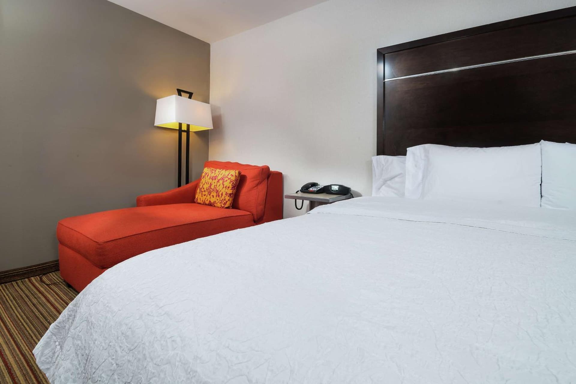Hampton Inn Tulsa/Broken Arrow interior in Broken Arrow, OK — gallery photo 2
