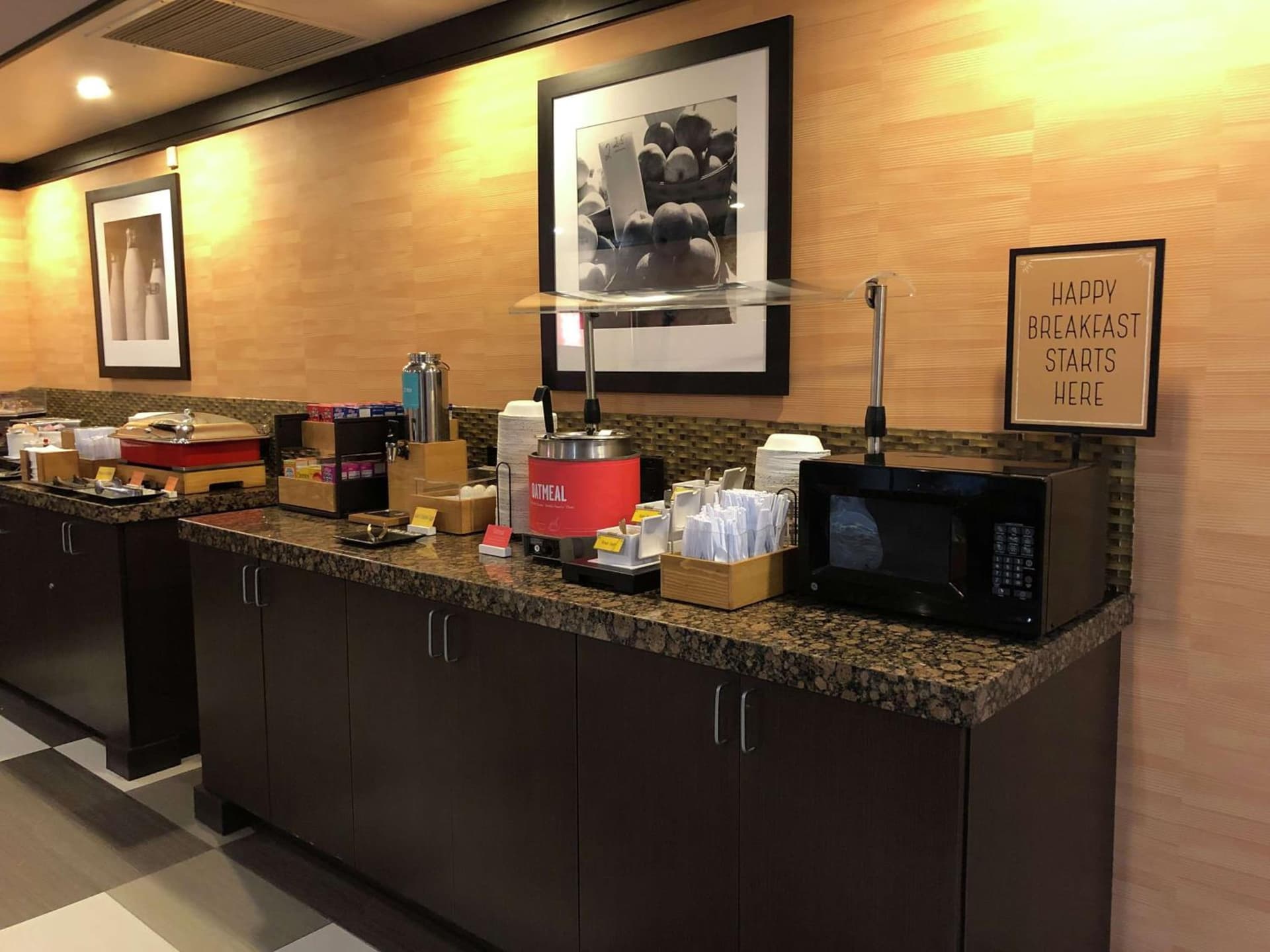Hampton Inn and Suites Tulsa Central gallery photo in Tulsa, OK — image 22