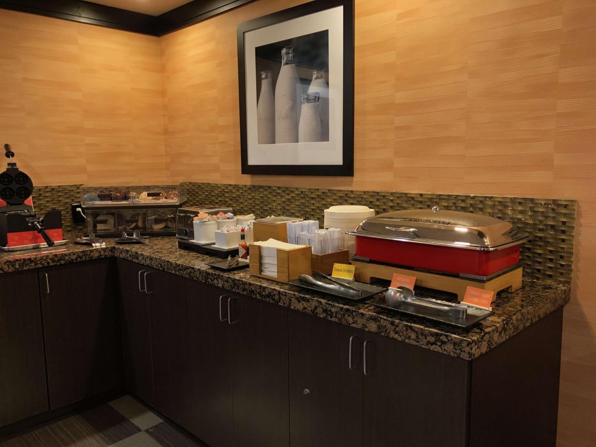 Hampton Inn and Suites Tulsa Central gallery photo in Tulsa, OK — image 24