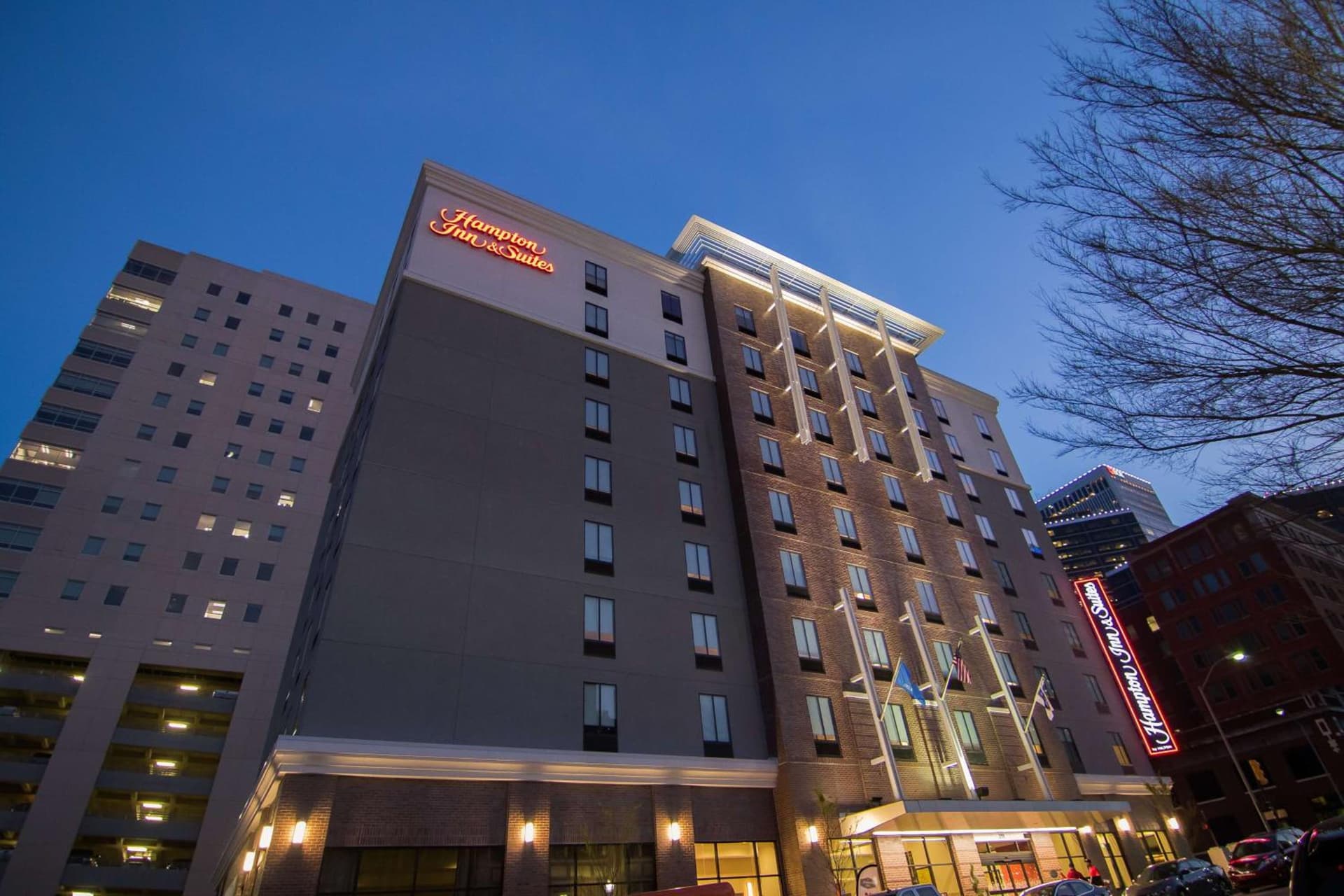 Hampton Inn & Suites Tulsa Downtown, Ok interior in Tulsa, OK — gallery photo 2