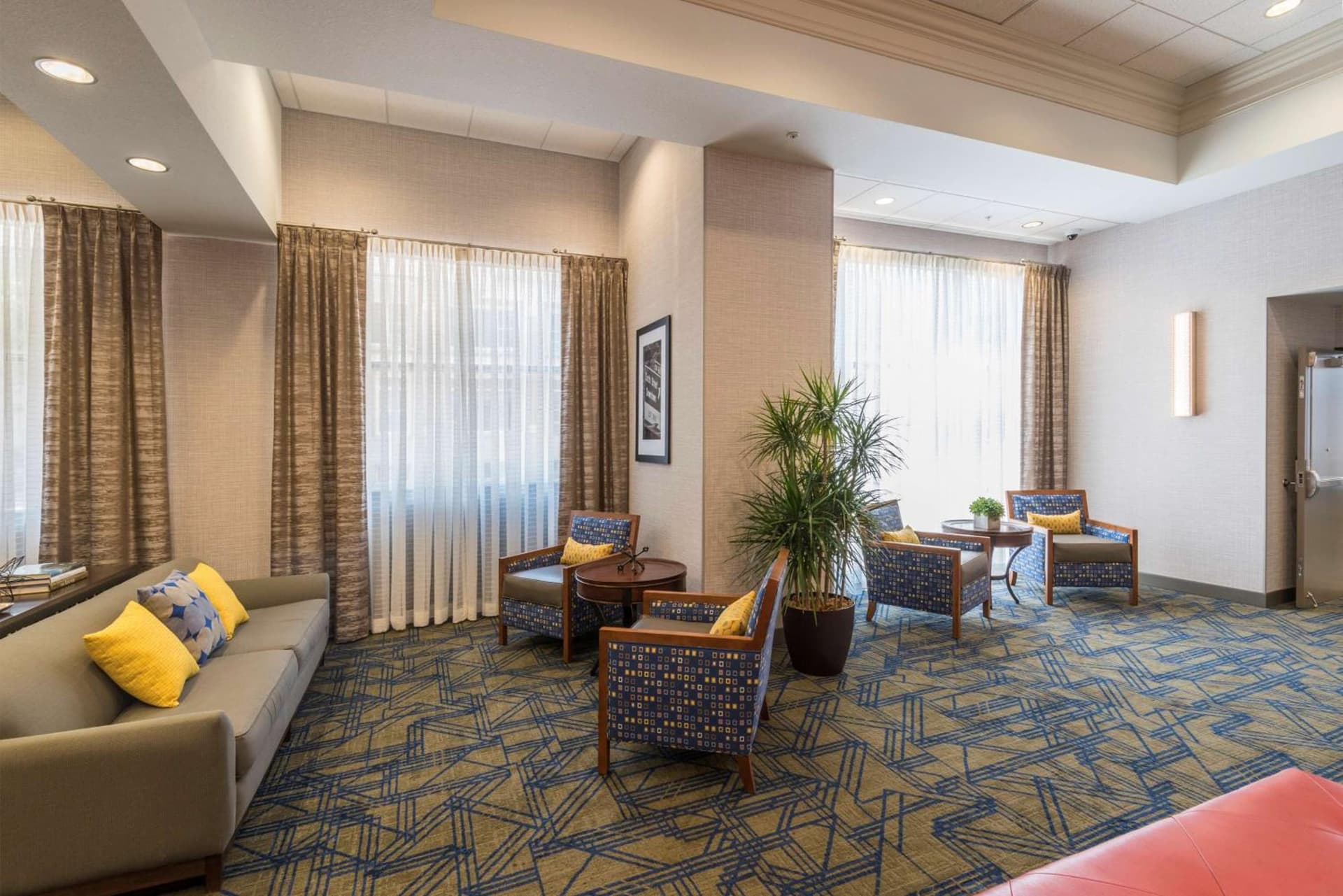Hampton Inn & Suites Tulsa Downtown, Ok gallery photo in Tulsa, OK — image 14
