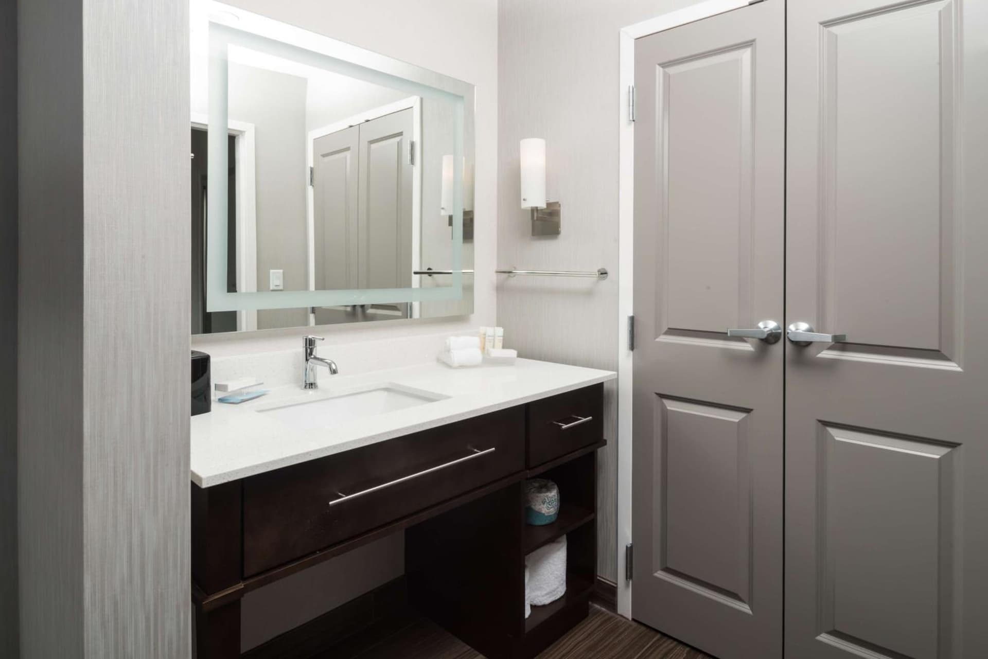 Homewood Suites By Hilton Tulsa Catoosa gallery photo in Catoosa, OK — image 10