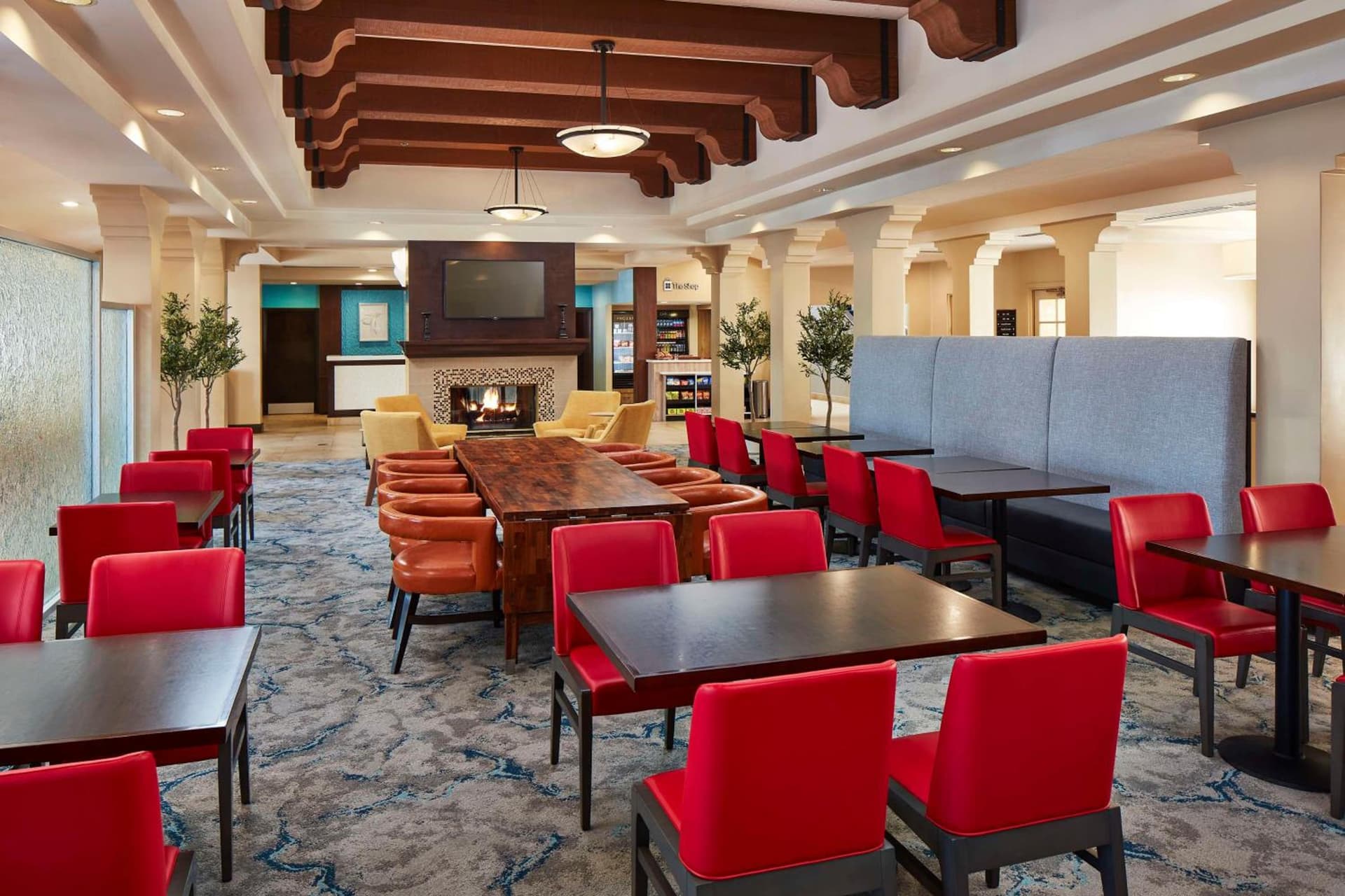 Hilton Garden Inn Valencia Six Flags gallery photo in Valencia, CA — image 5