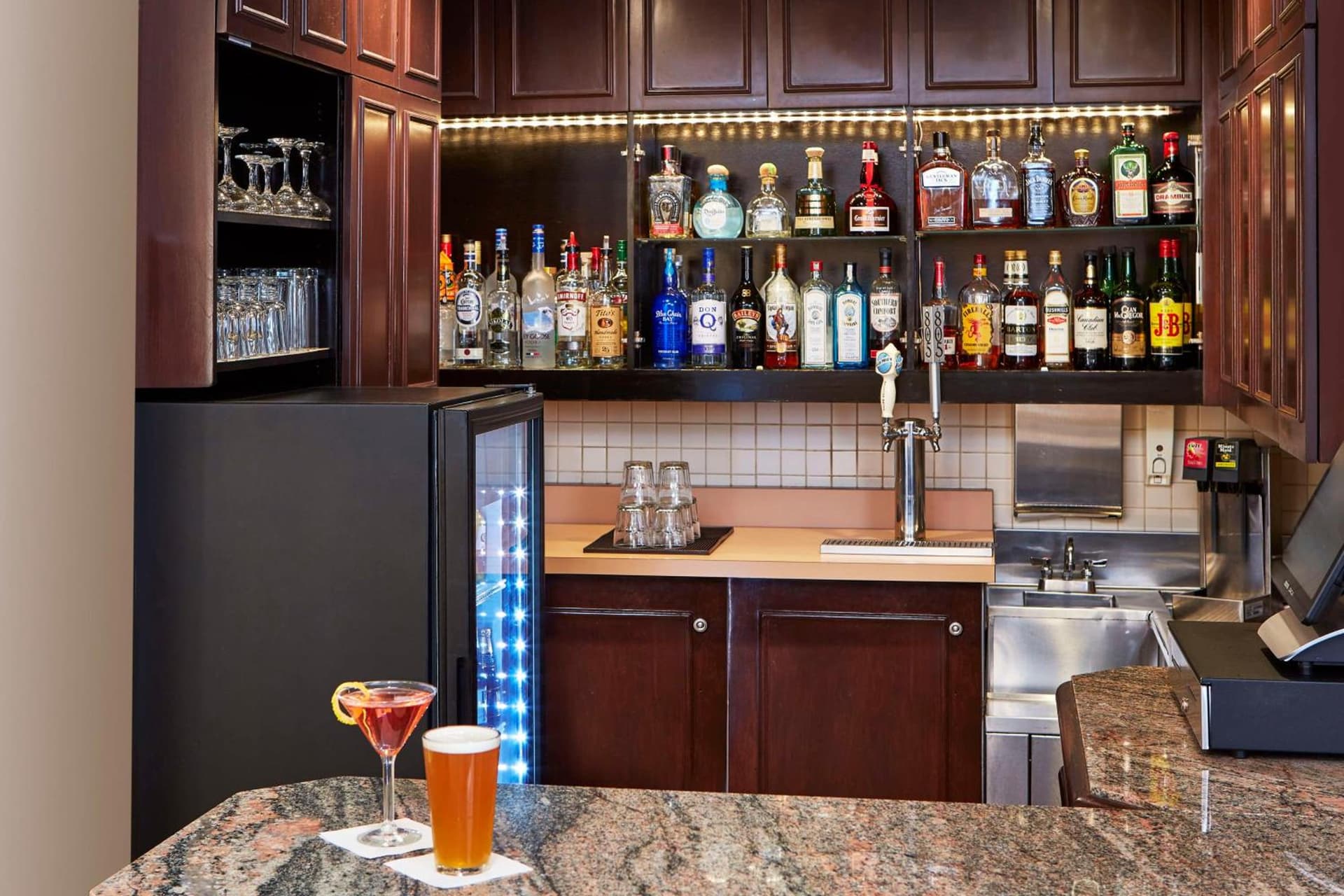 Hilton Garden Inn Valencia Six Flags gallery photo in Valencia, CA — image 8