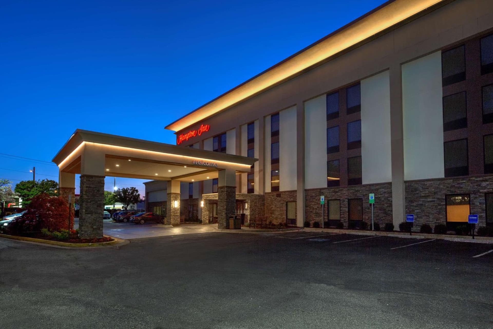 Hampton Inn Dumfries/Quantico interior in Dumfries, VA — gallery photo 2