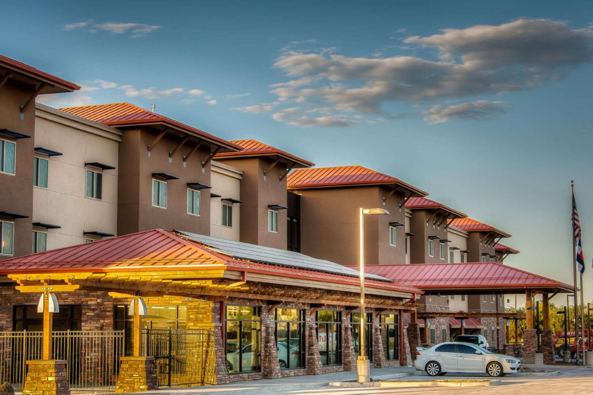 Hampton Inn & Suites Boulder North interior in Boulder, CO — gallery photo 2