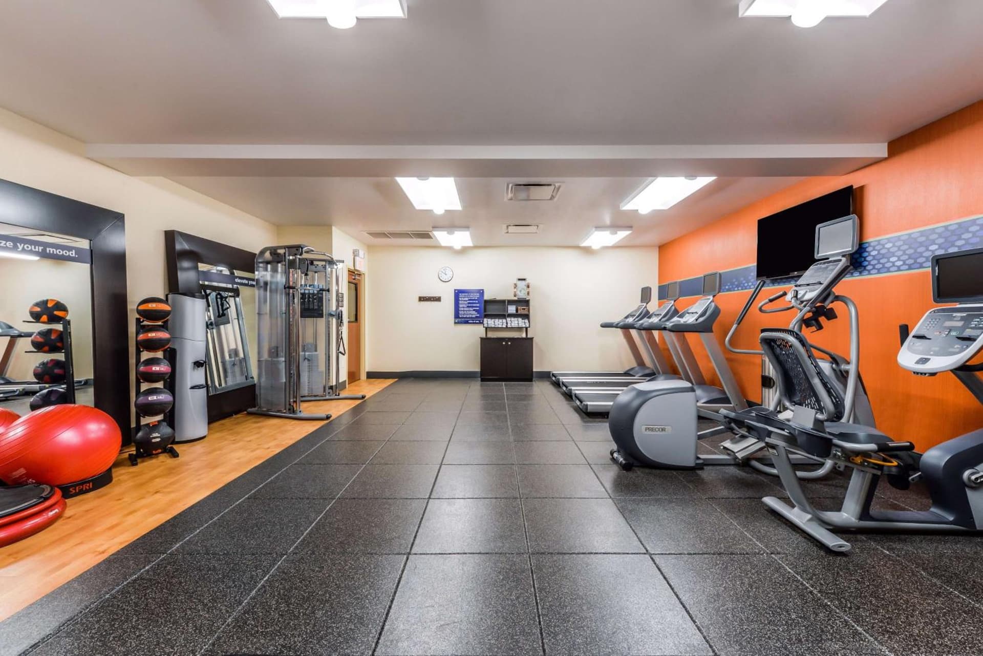 Hampton Inn & Suites Boulder North gallery photo in Boulder, CO — image 35