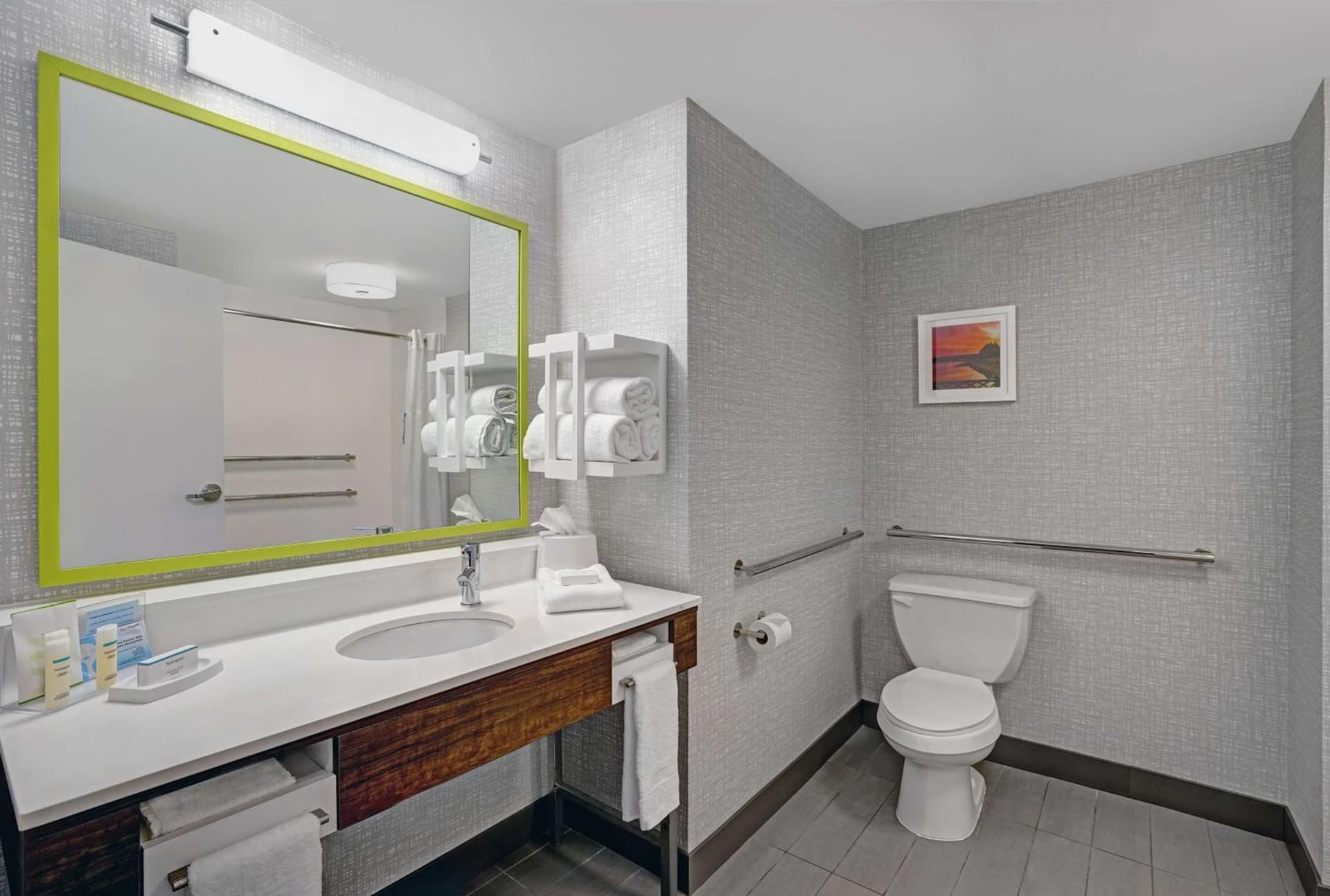 Hampton Inn Utica gallery photo in Utica, NY — image 15