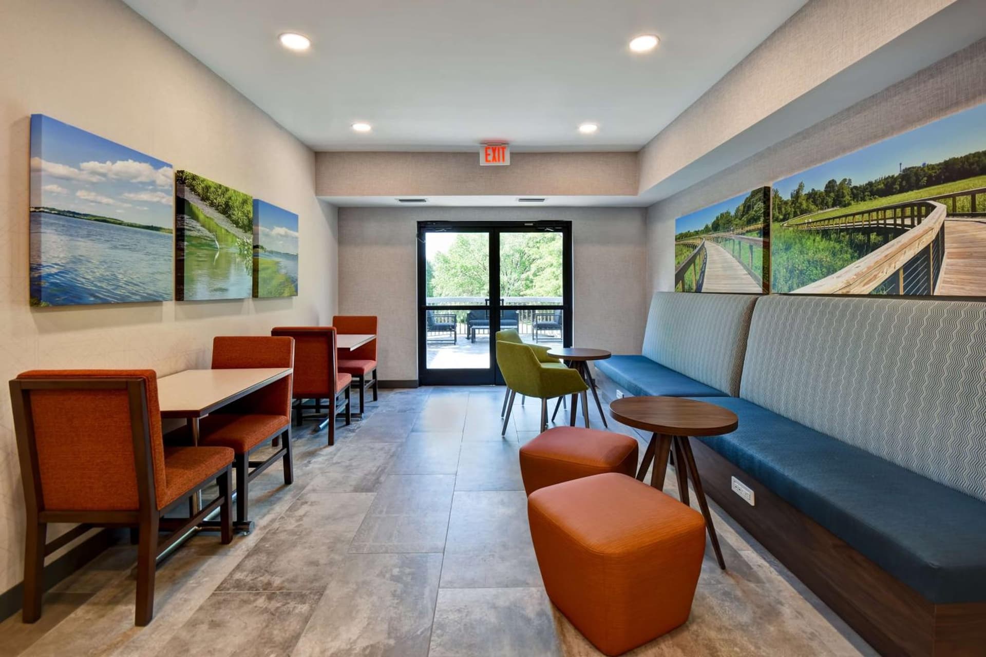 Hampton Inn Potomac Mills Woodbridge gallery photo in Woodbridge, VA — image 18