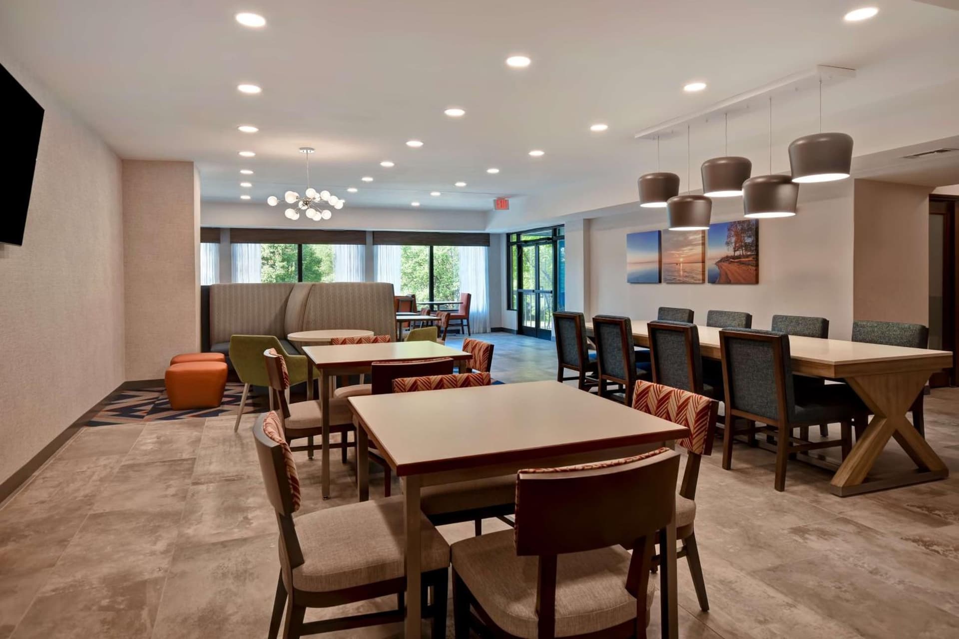 Hampton Inn Potomac Mills Woodbridge gallery photo in Woodbridge, VA — image 6