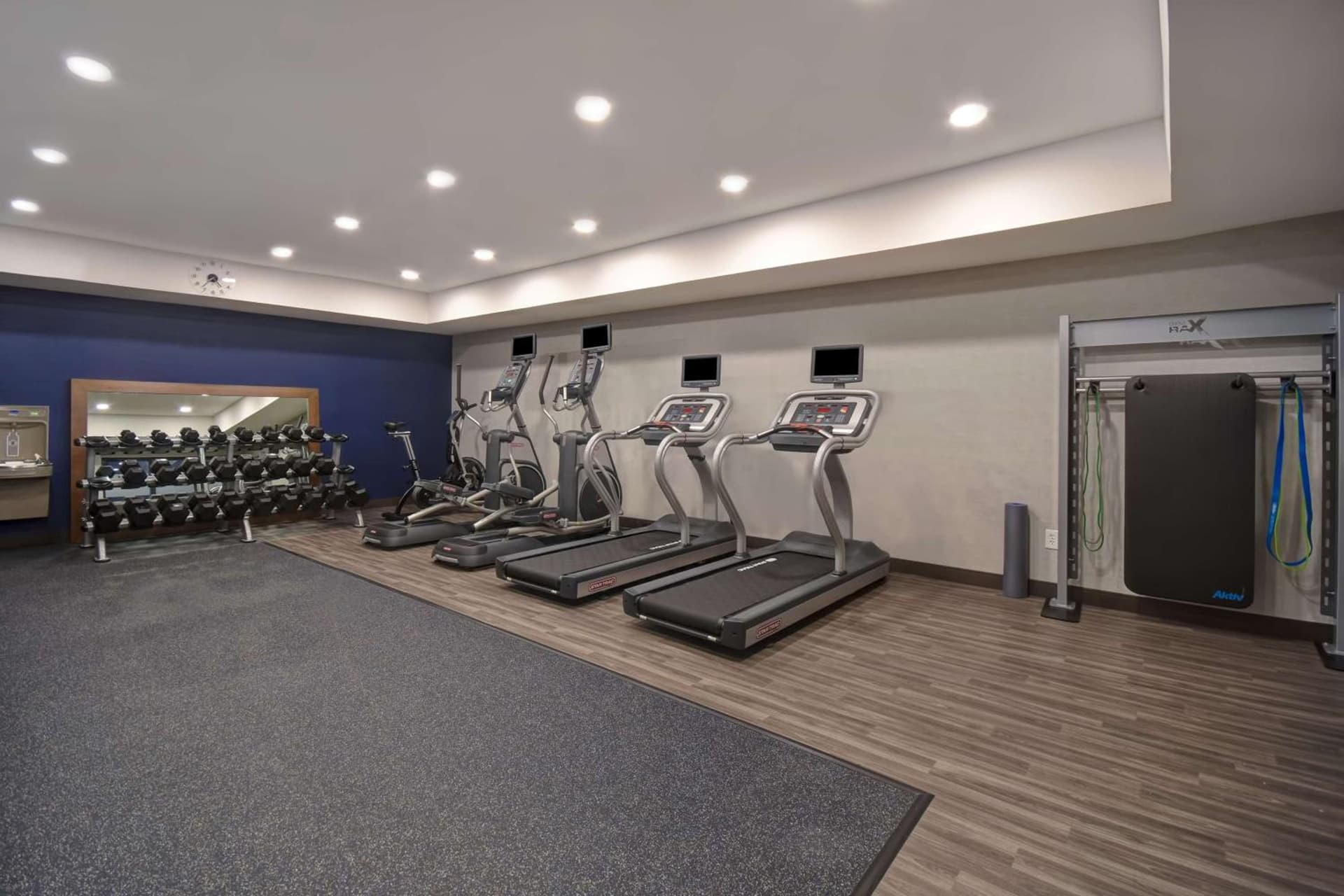 Hampton Inn Potomac Mills Woodbridge gallery photo in Woodbridge, VA — image 15