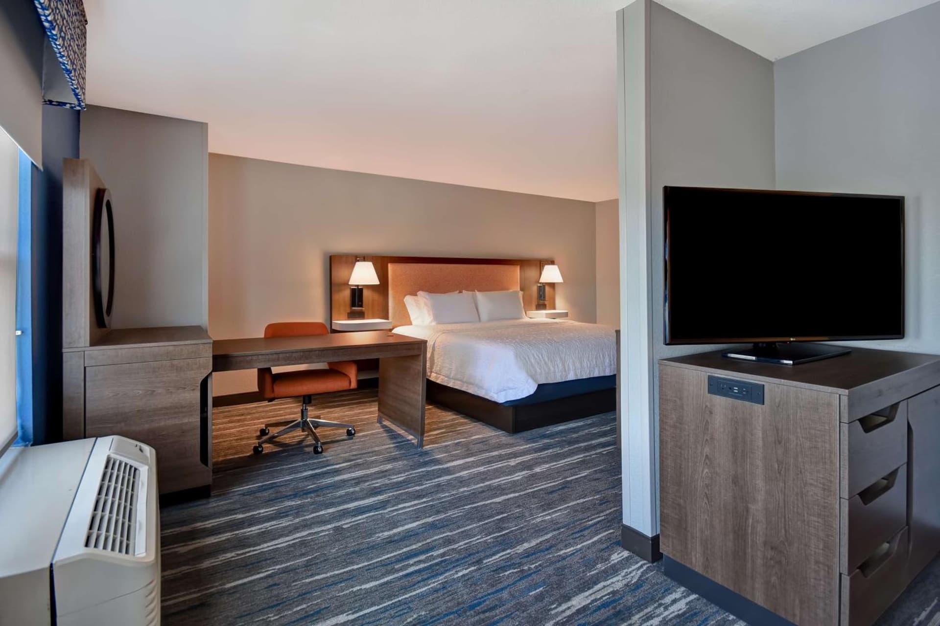 Hampton Inn Potomac Mills Woodbridge gallery photo in Woodbridge, VA — image 36
