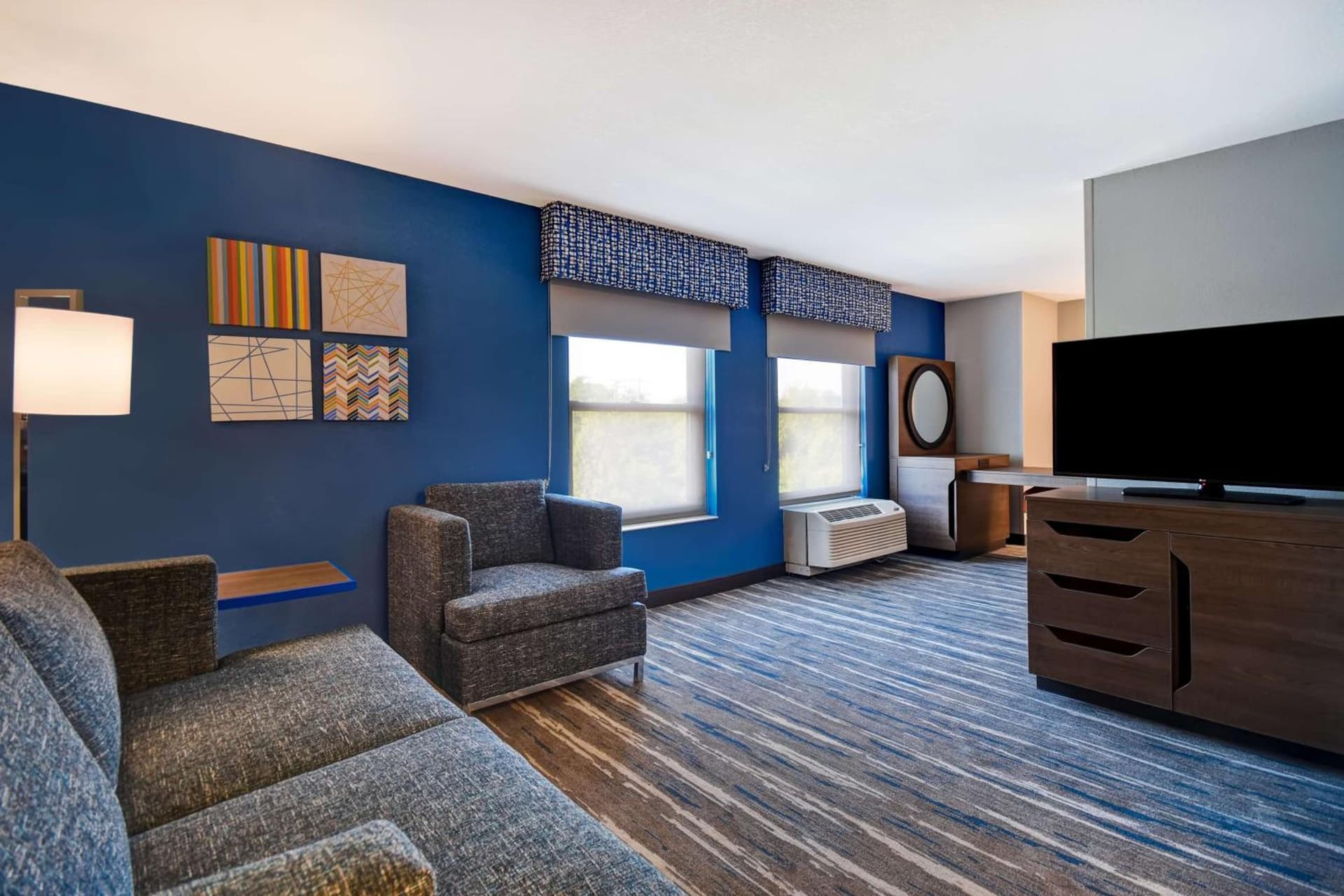 Hampton Inn Potomac Mills Woodbridge gallery photo in Woodbridge, VA — image 11
