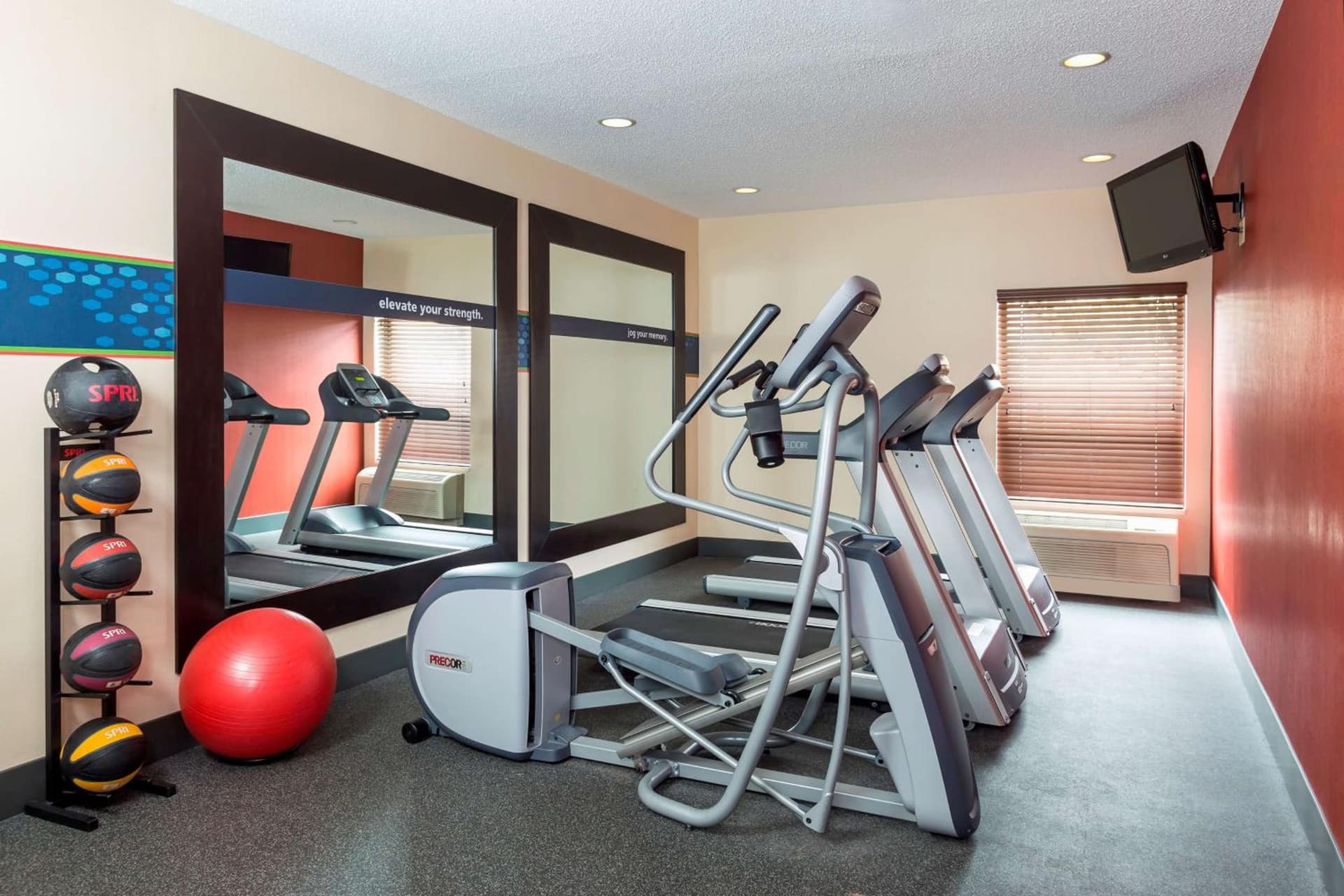Hampton Inn Youngstown/Boardman gallery photo in Poland, OH — image 4