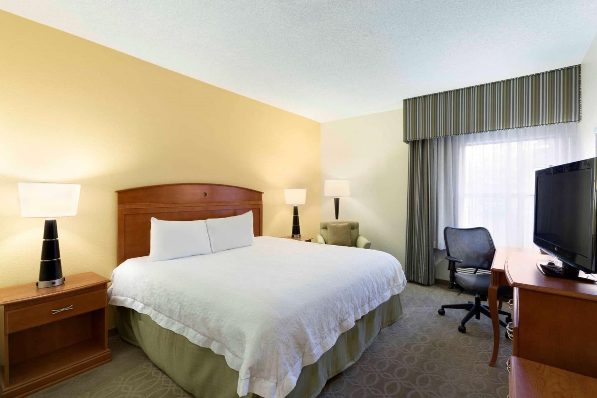 Hampton Inn Youngstown/Boardman gallery photo in Poland, OH — image 13