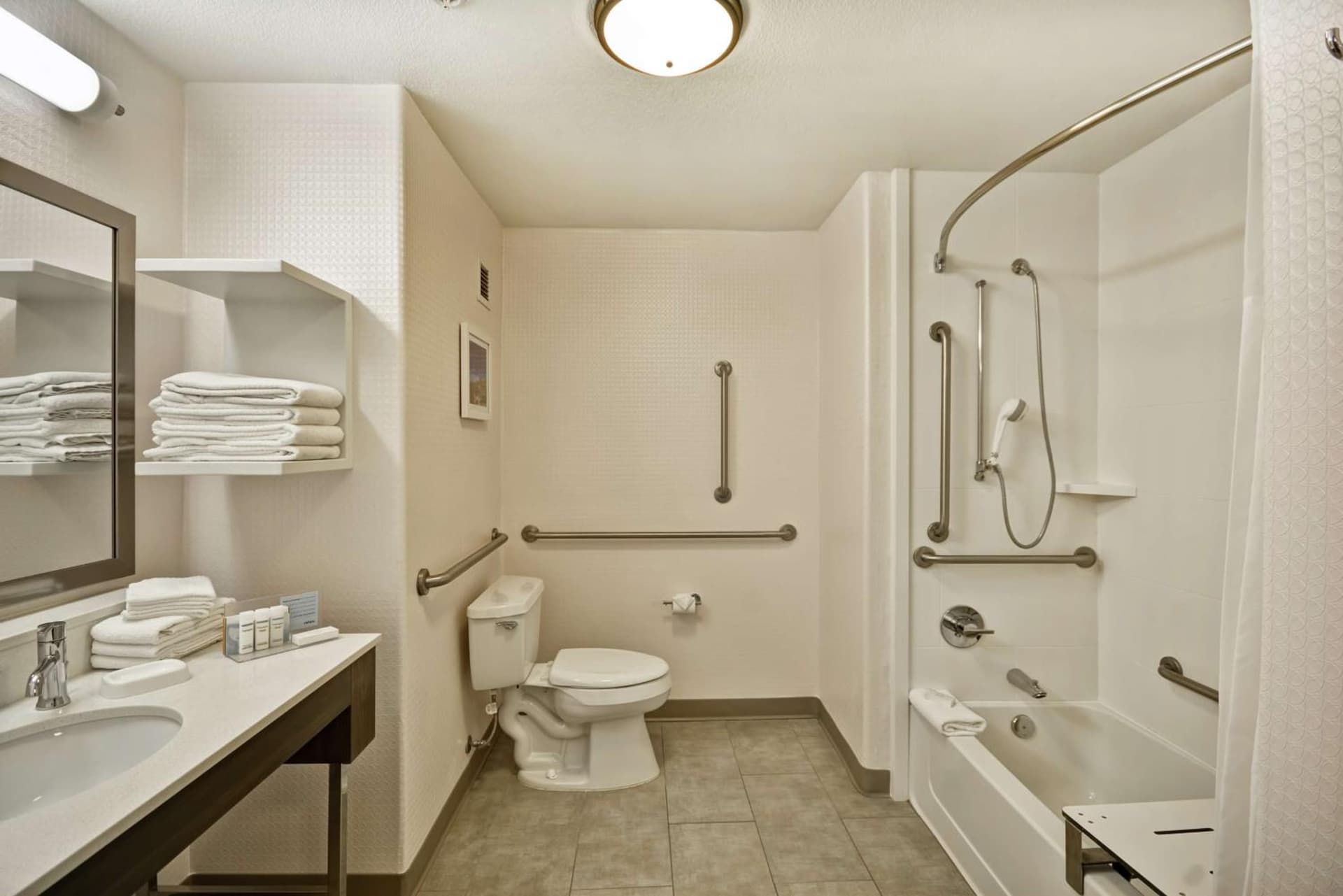 Hampton Inn & Suites Yuma gallery photo in Yuma, AZ — image 17