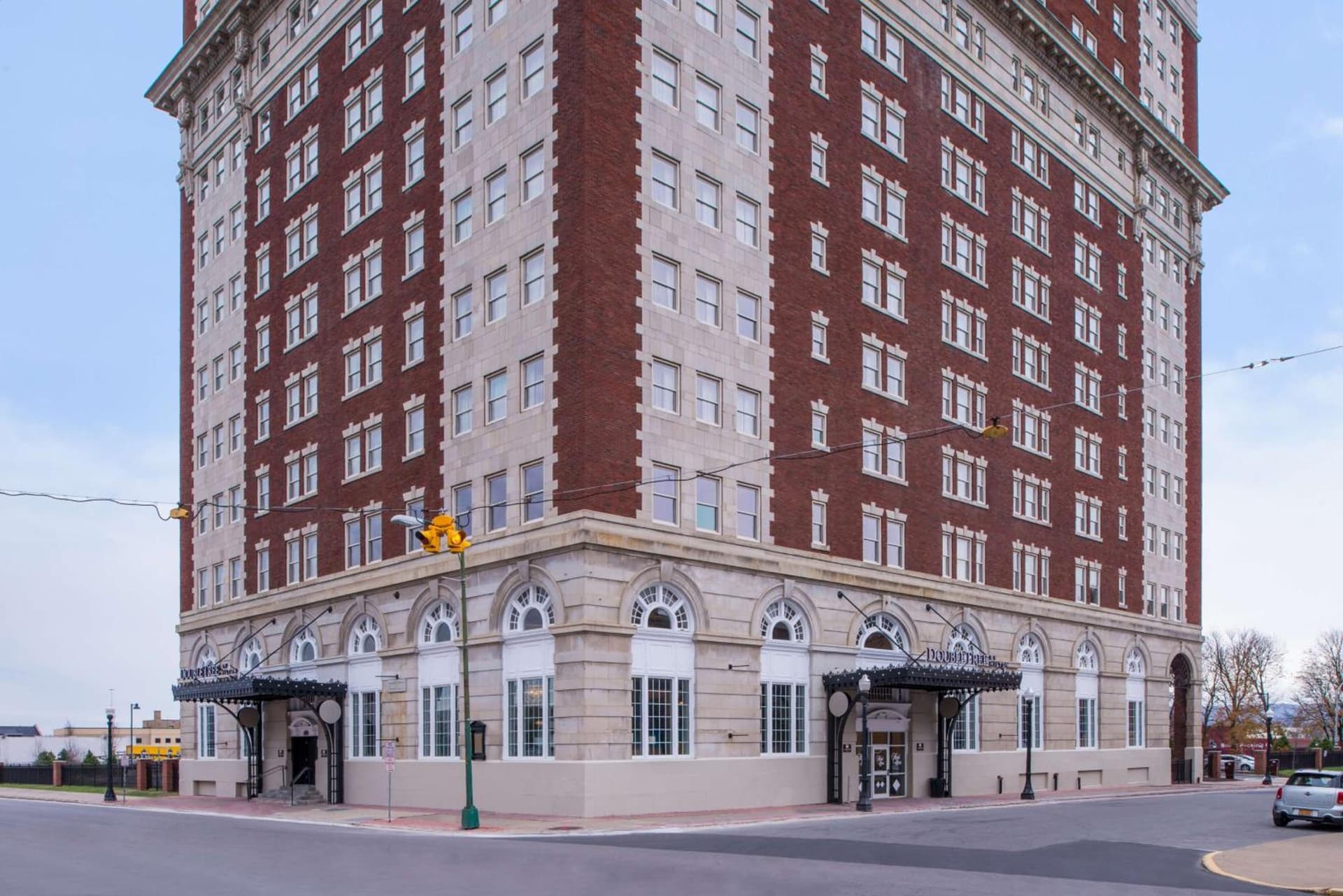 DoubleTree by Hilton Utica — hotel in Utica, New York