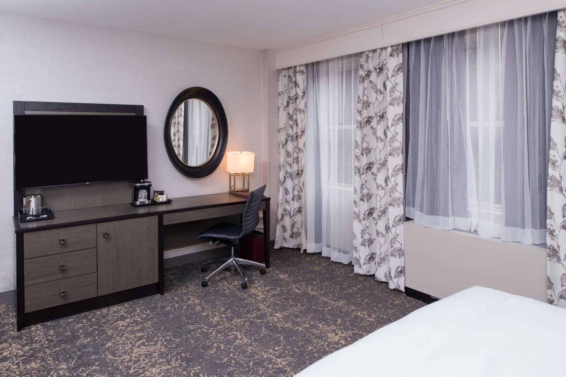 DoubleTree by Hilton Utica gallery photo in Utica, NY — image 37