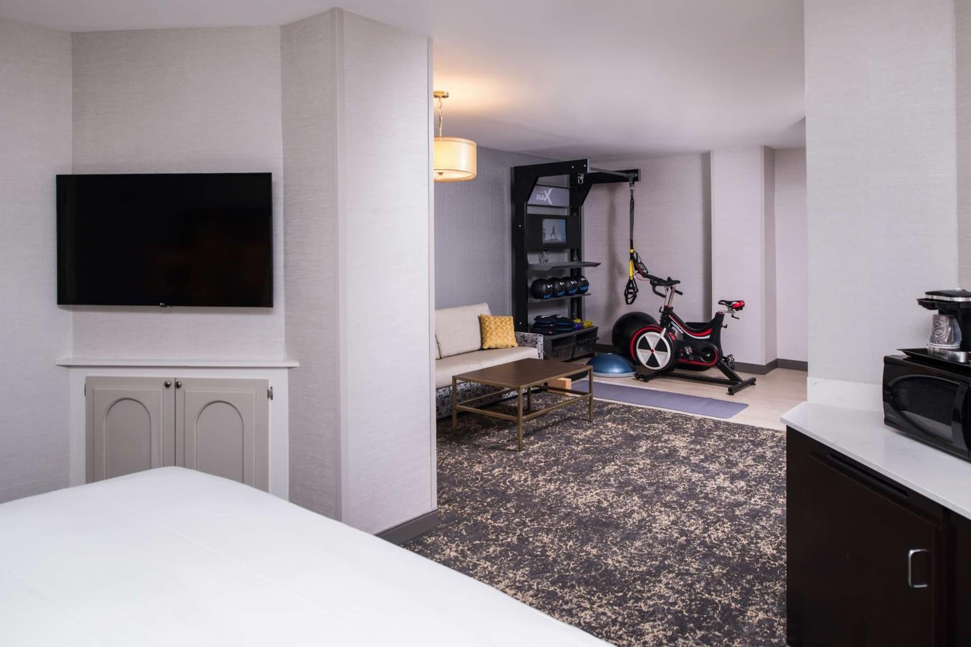 DoubleTree by Hilton Utica gallery photo in Utica, NY — image 47
