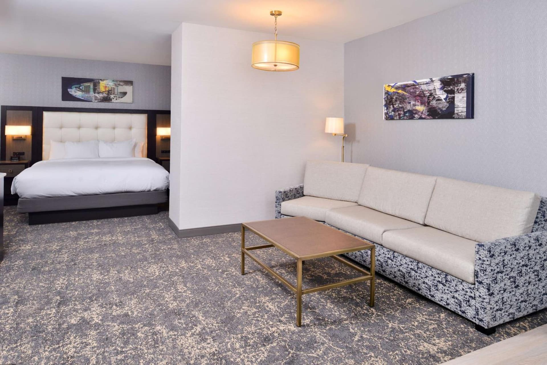 DoubleTree by Hilton Utica gallery photo in Utica, NY — image 57