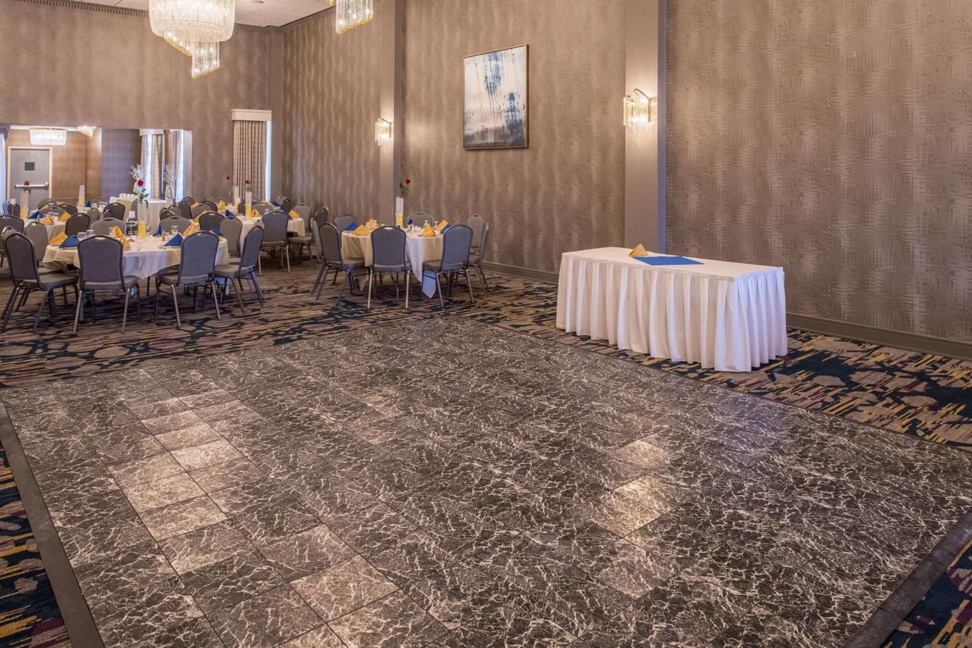 DoubleTree by Hilton Utica gallery photo in Utica, NY — image 95