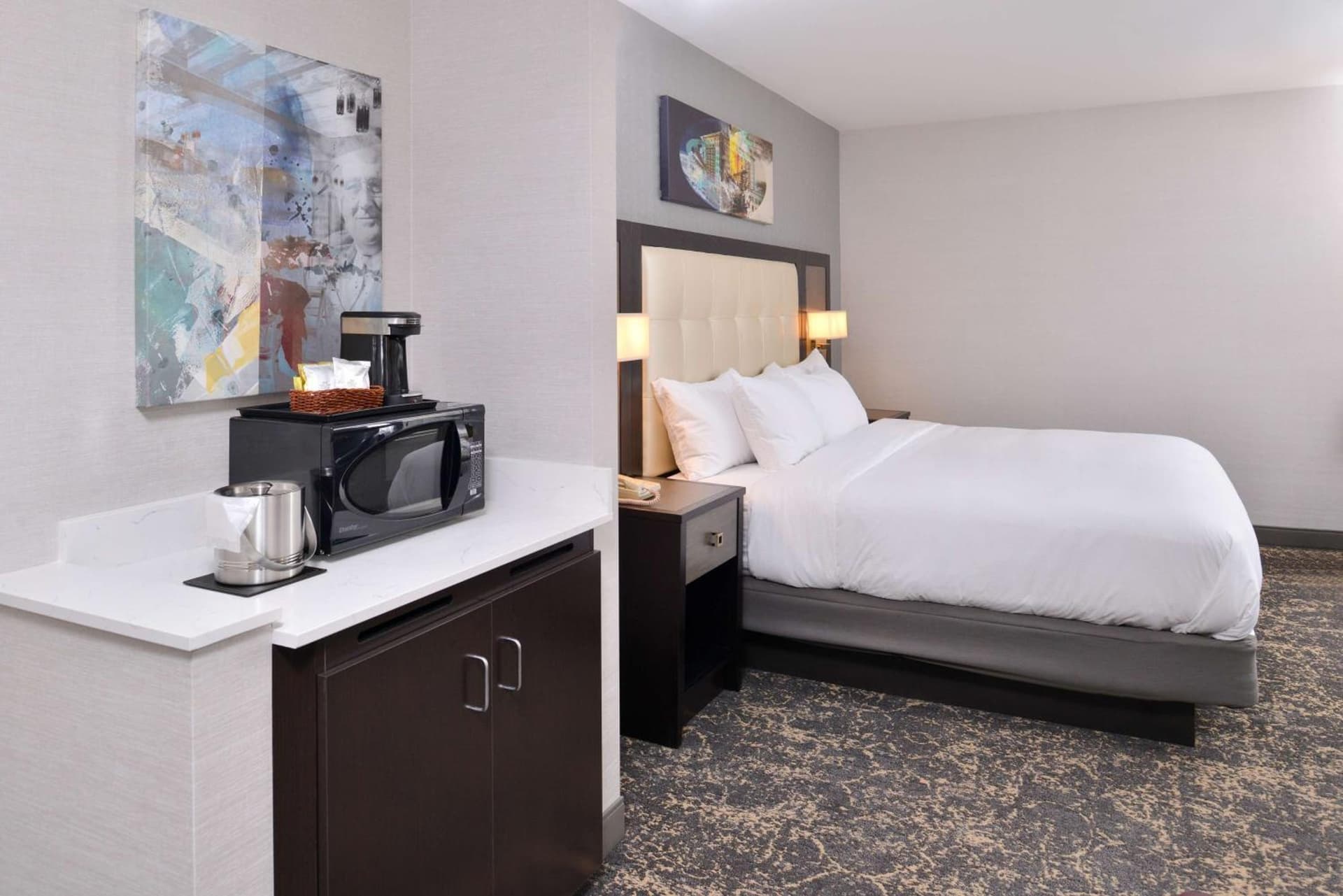 DoubleTree by Hilton Utica gallery photo in Utica, NY — image 27