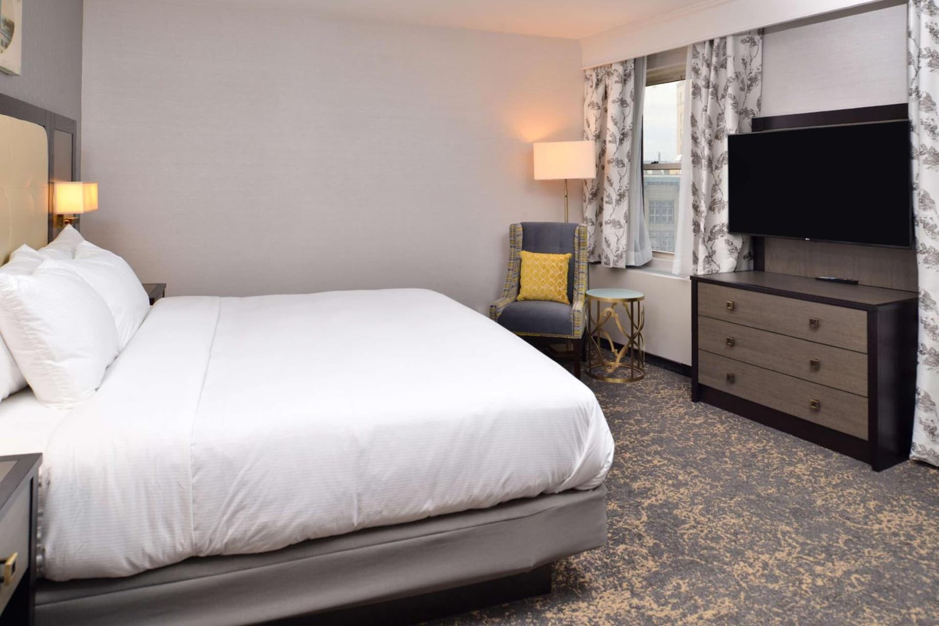 DoubleTree by Hilton Utica gallery photo in Utica, NY — image 19