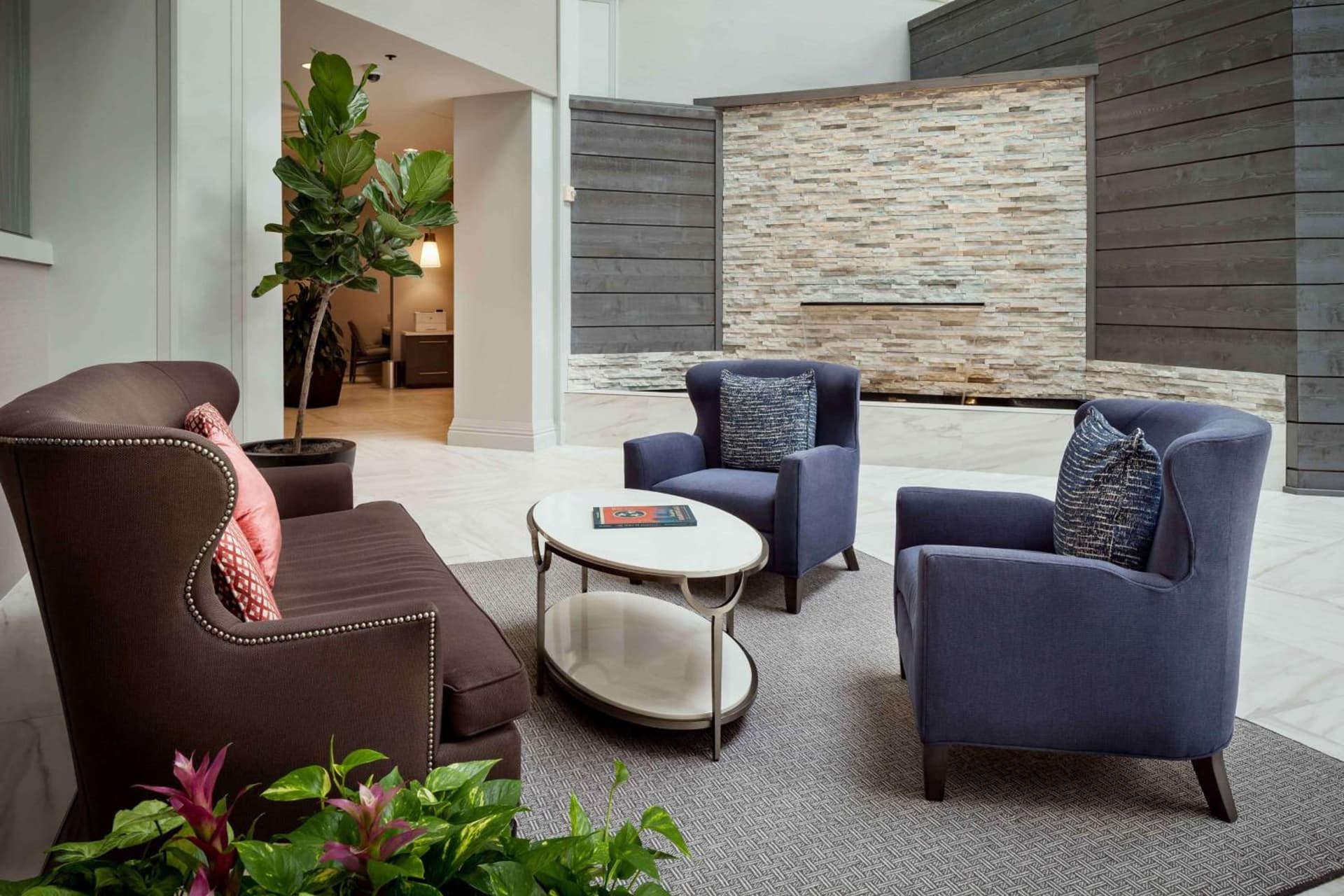 Hilton Suites Brentwood gallery photo in Brentwood, TN — image 20