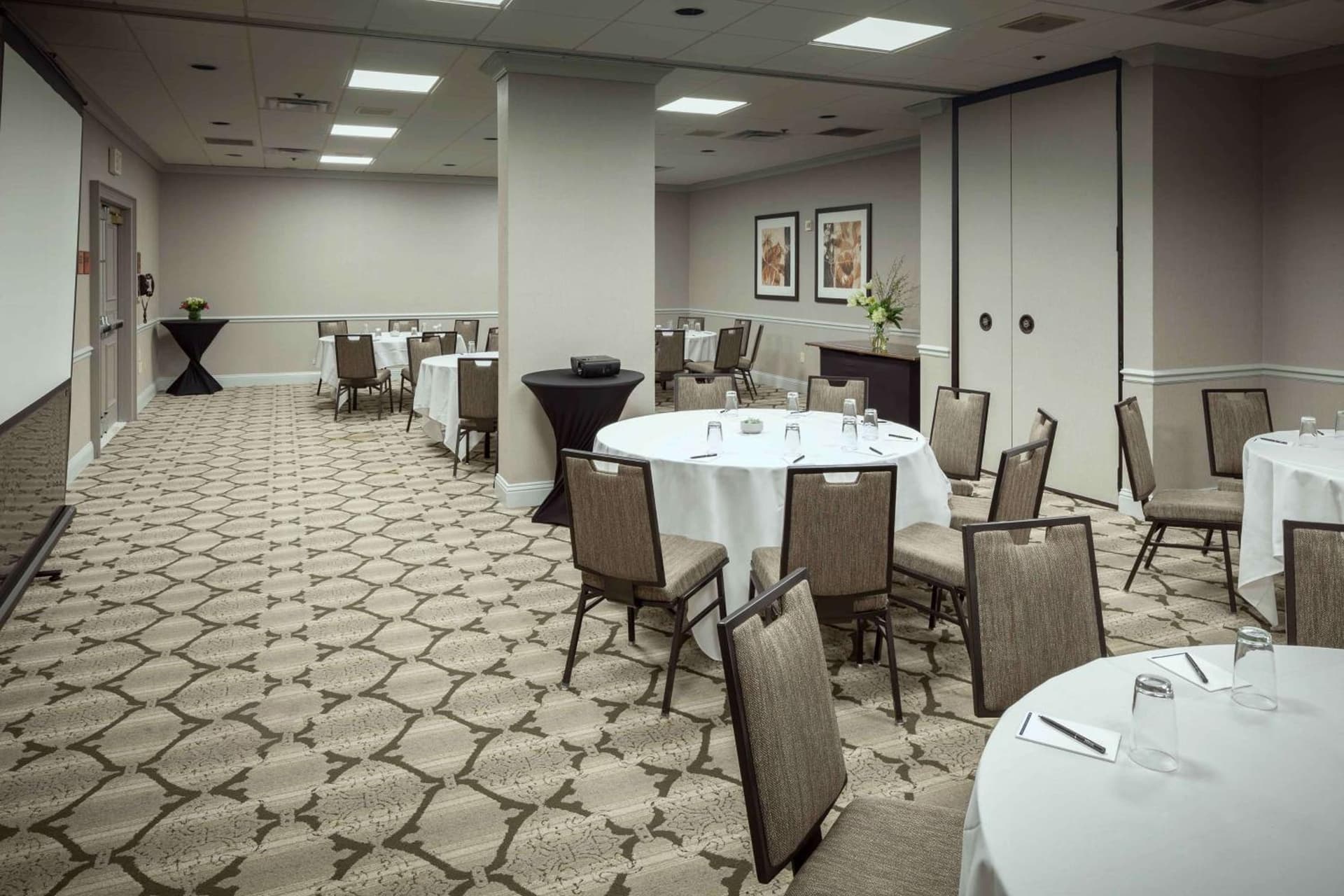 Hilton Suites Brentwood gallery photo in Brentwood, TN — image 37