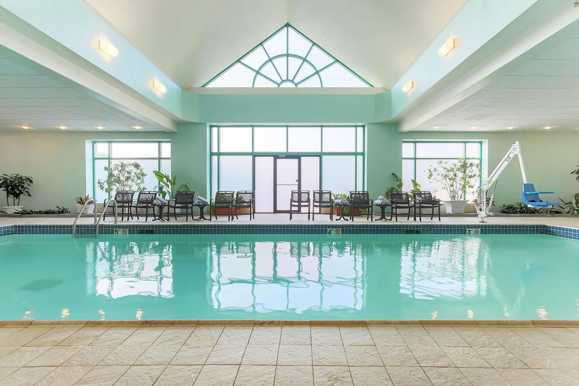 Embassy Suites by Hilton Chicago Lombard gallery photo in Lombard, IL — image 51