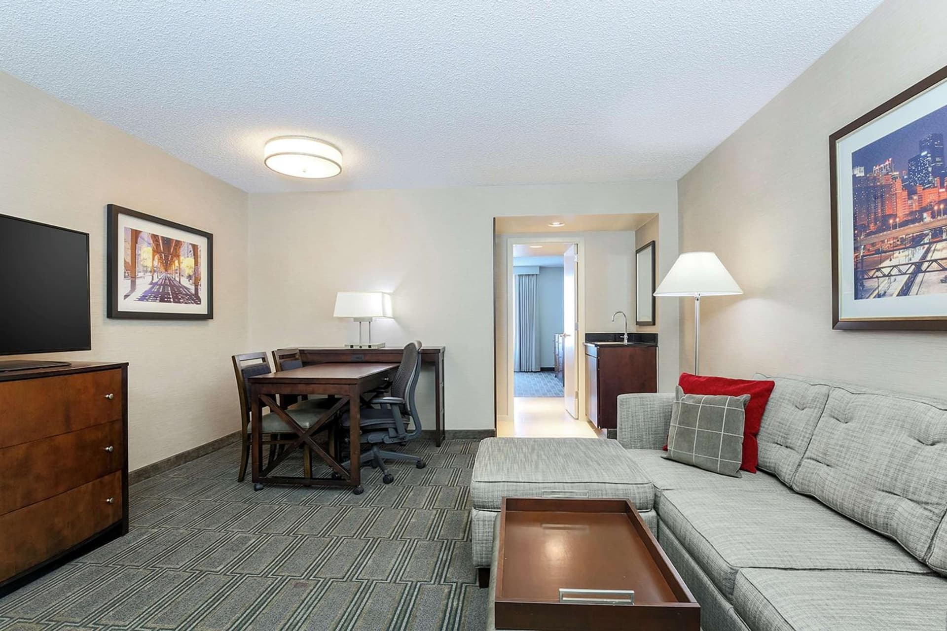 Embassy Suites by Hilton Chicago Lombard gallery photo in Lombard, IL — image 45