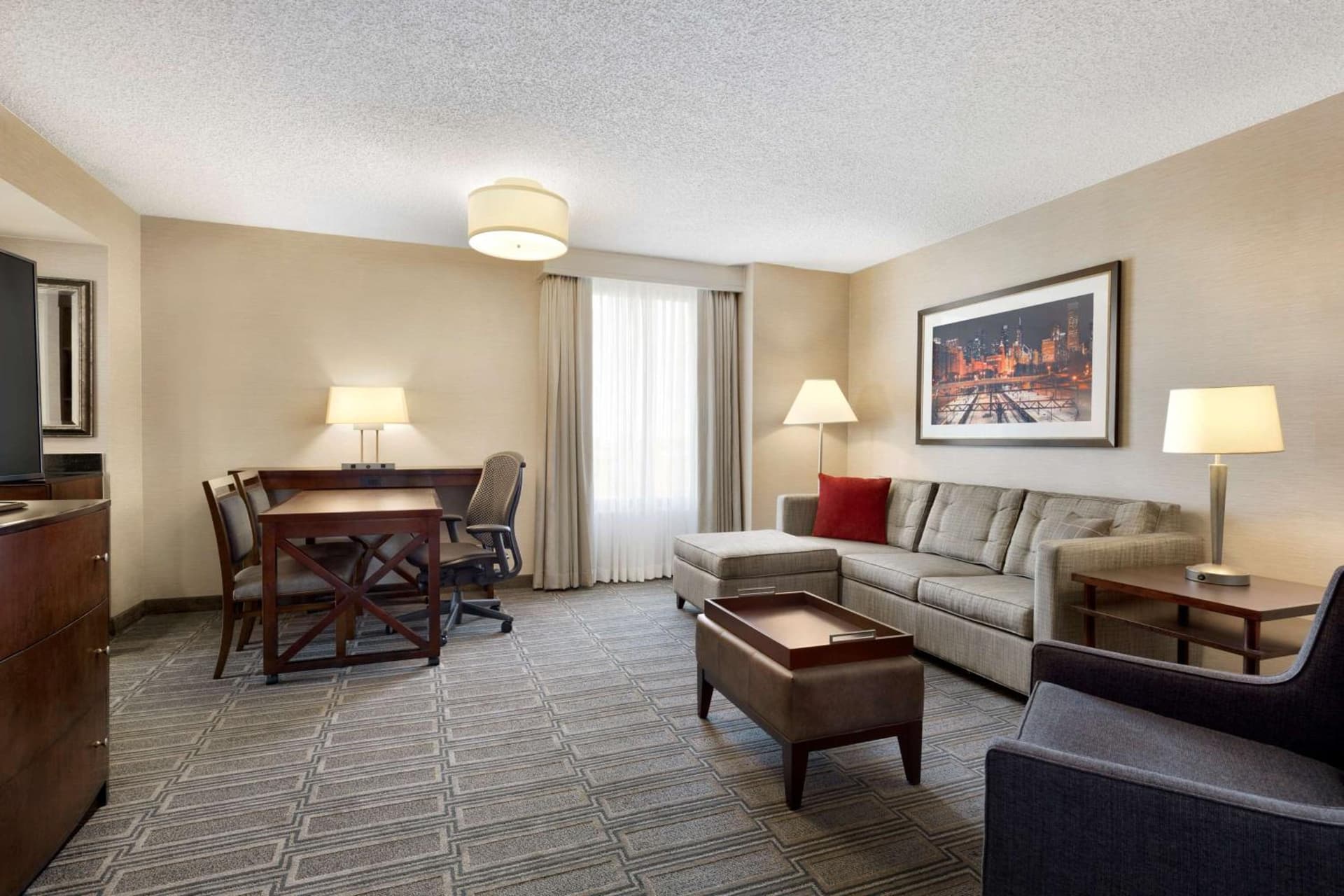 Embassy Suites by Hilton Chicago Lombard gallery photo in Lombard, IL — image 7