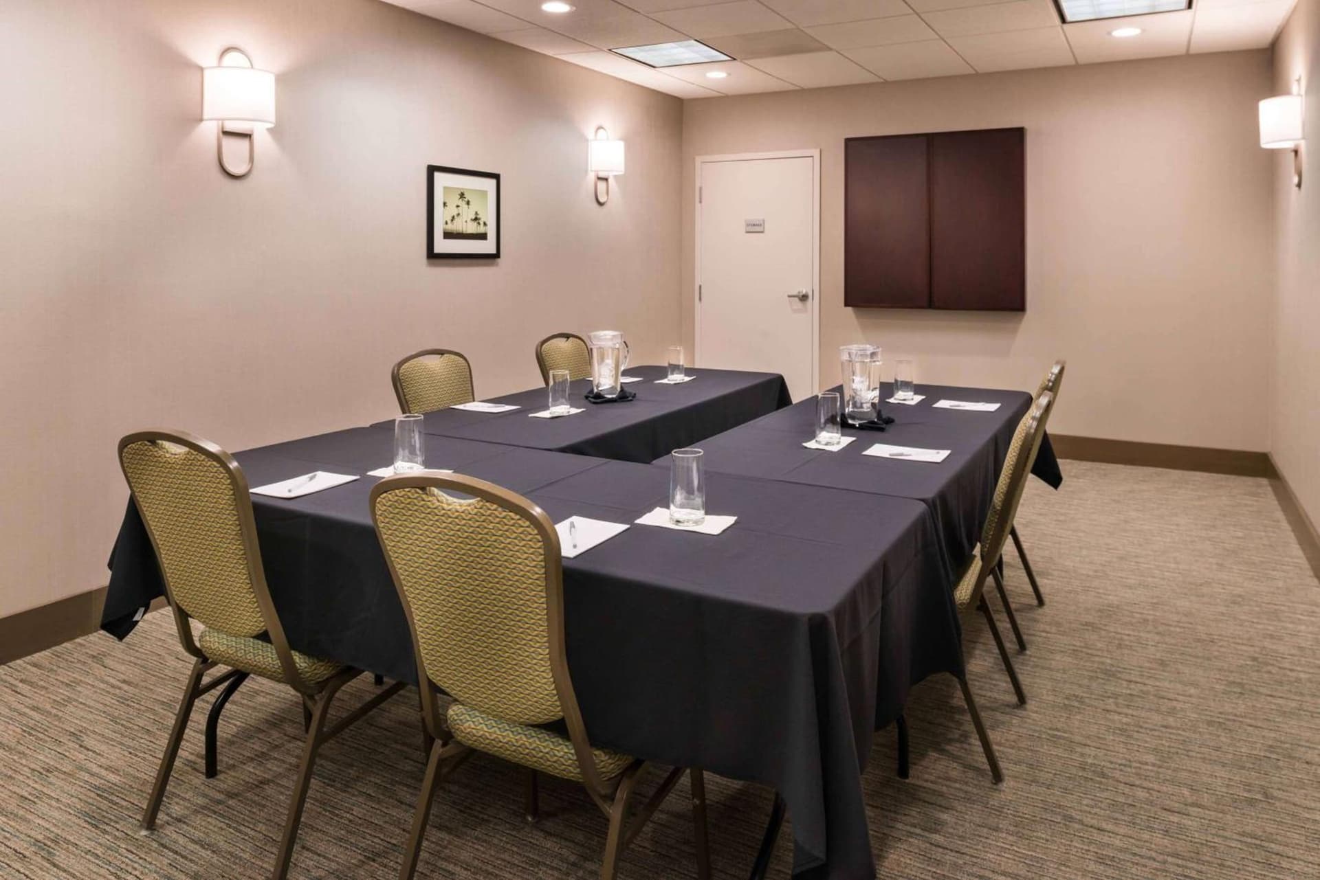 Hampton Inn Channel Islands Harbor gallery photo in Oxnard, CA — image 22